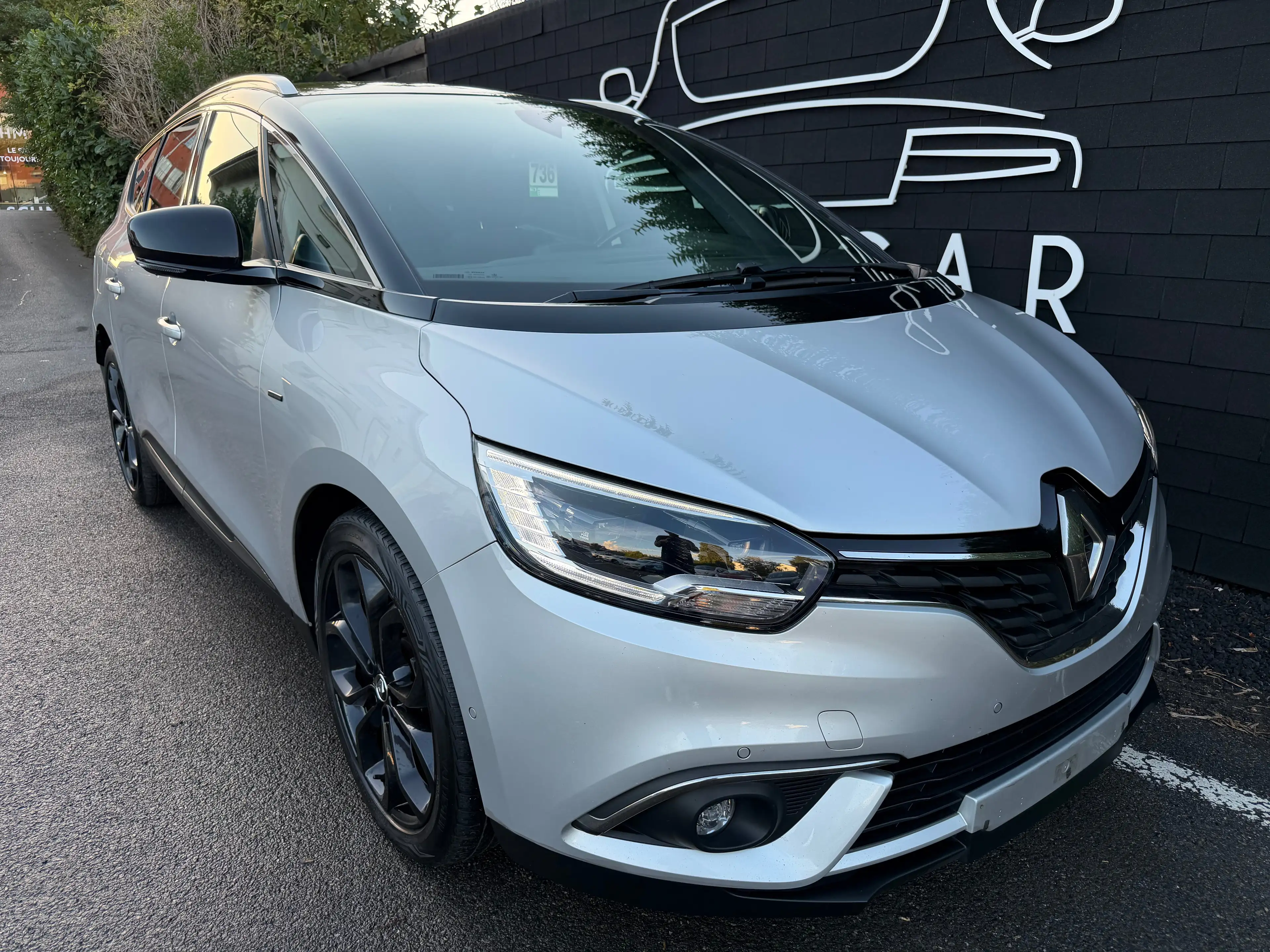 Renault Grand Scenic 1.7 Blue dCi Black Edition EDC 7 PLACES+CAMERA+BOSE+PANO+LED — photo 6