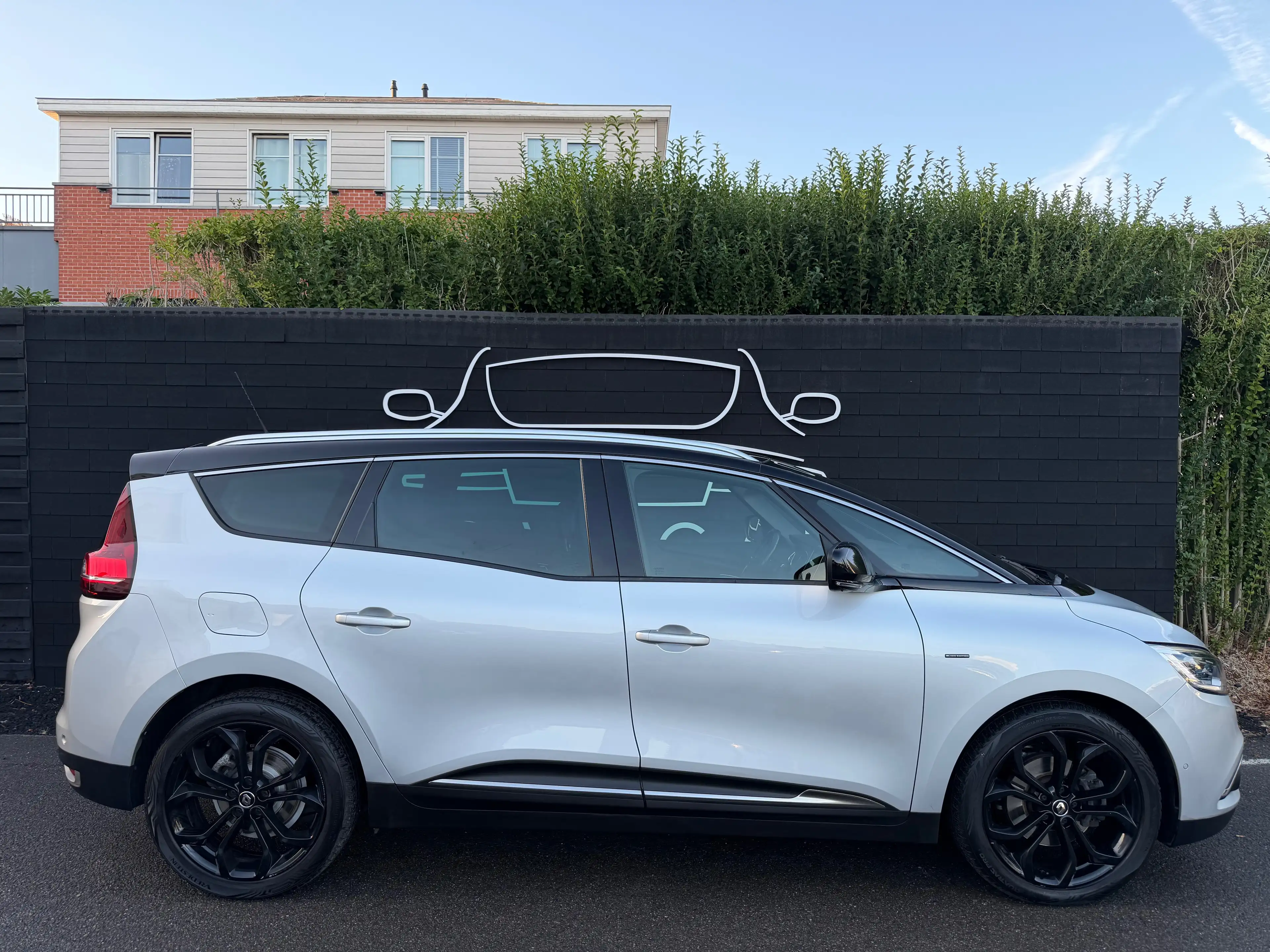 Renault Grand Scenic 1.7 Blue dCi Black Edition EDC 7 PLACES+CAMERA+BOSE+PANO+LED — photo 5