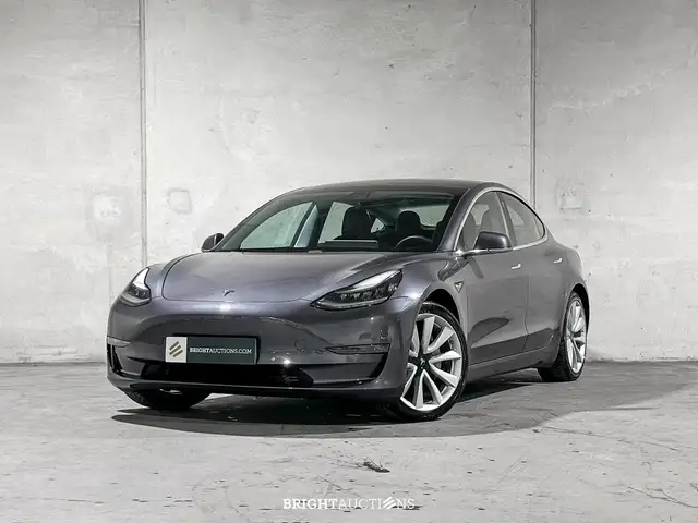 Tesla Model 3 Long Range AWD 75 kWh