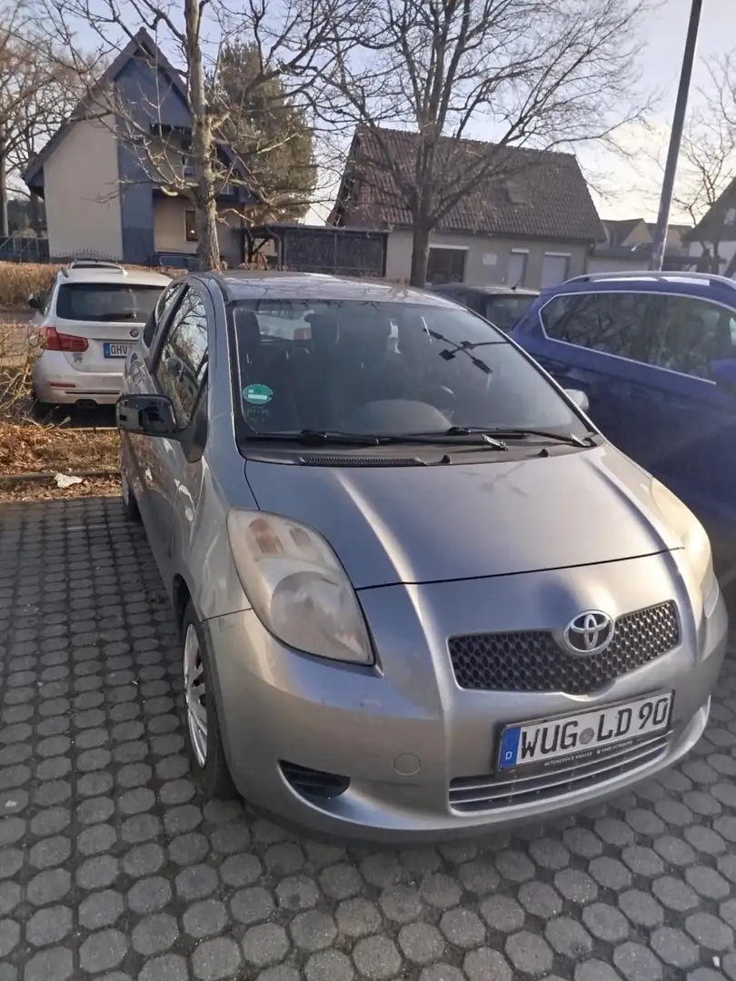Toyota Yaris 1.3 - 2