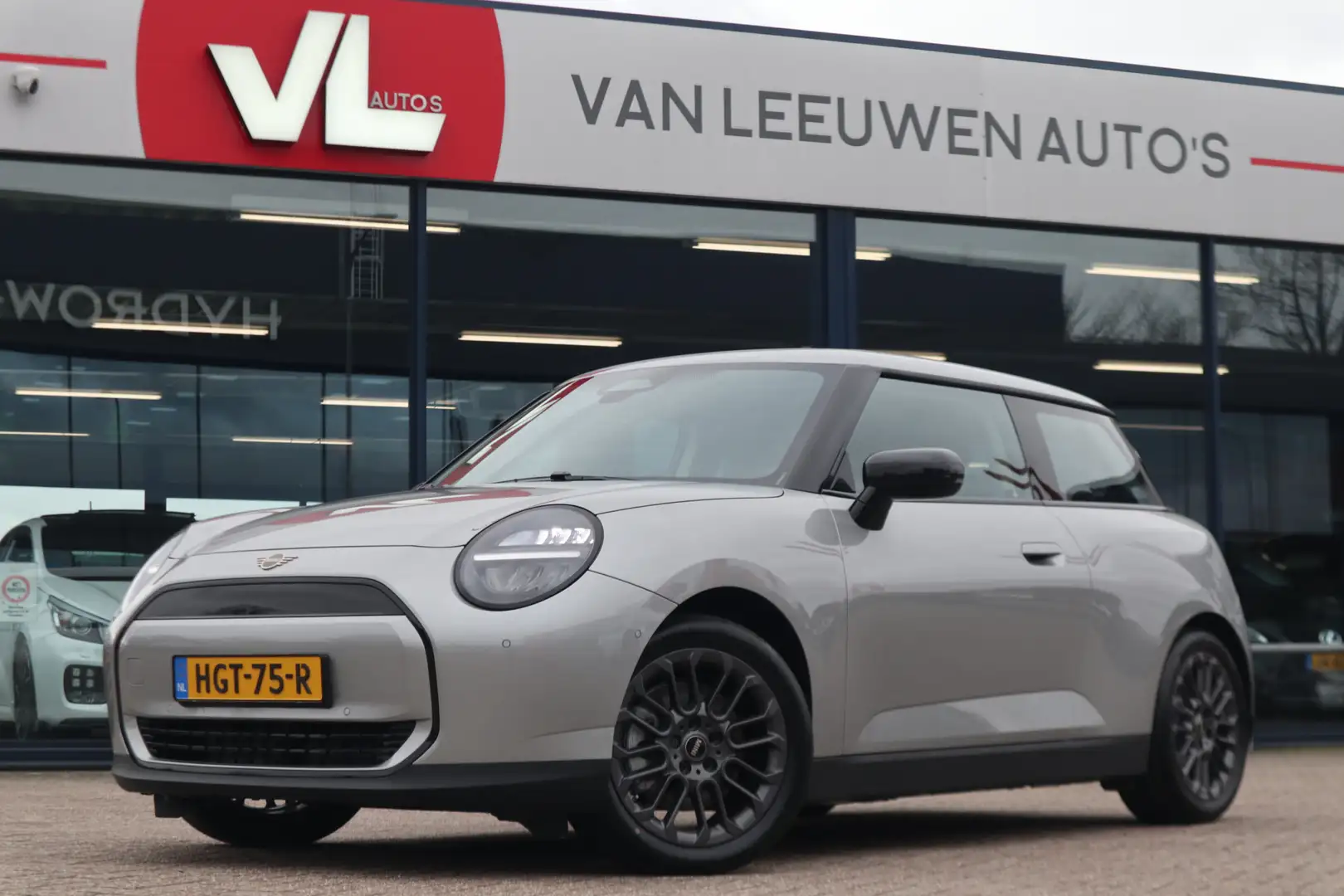 MINI Cooper E Mini Essential XS 40.7 kWh | Nieuw! Gri - 1