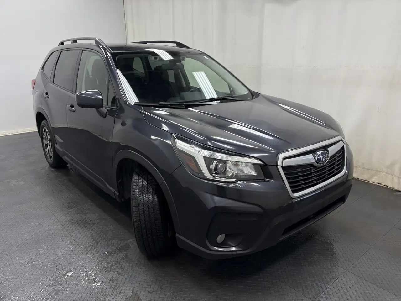 Subaru Forester снимка Subaru Forester