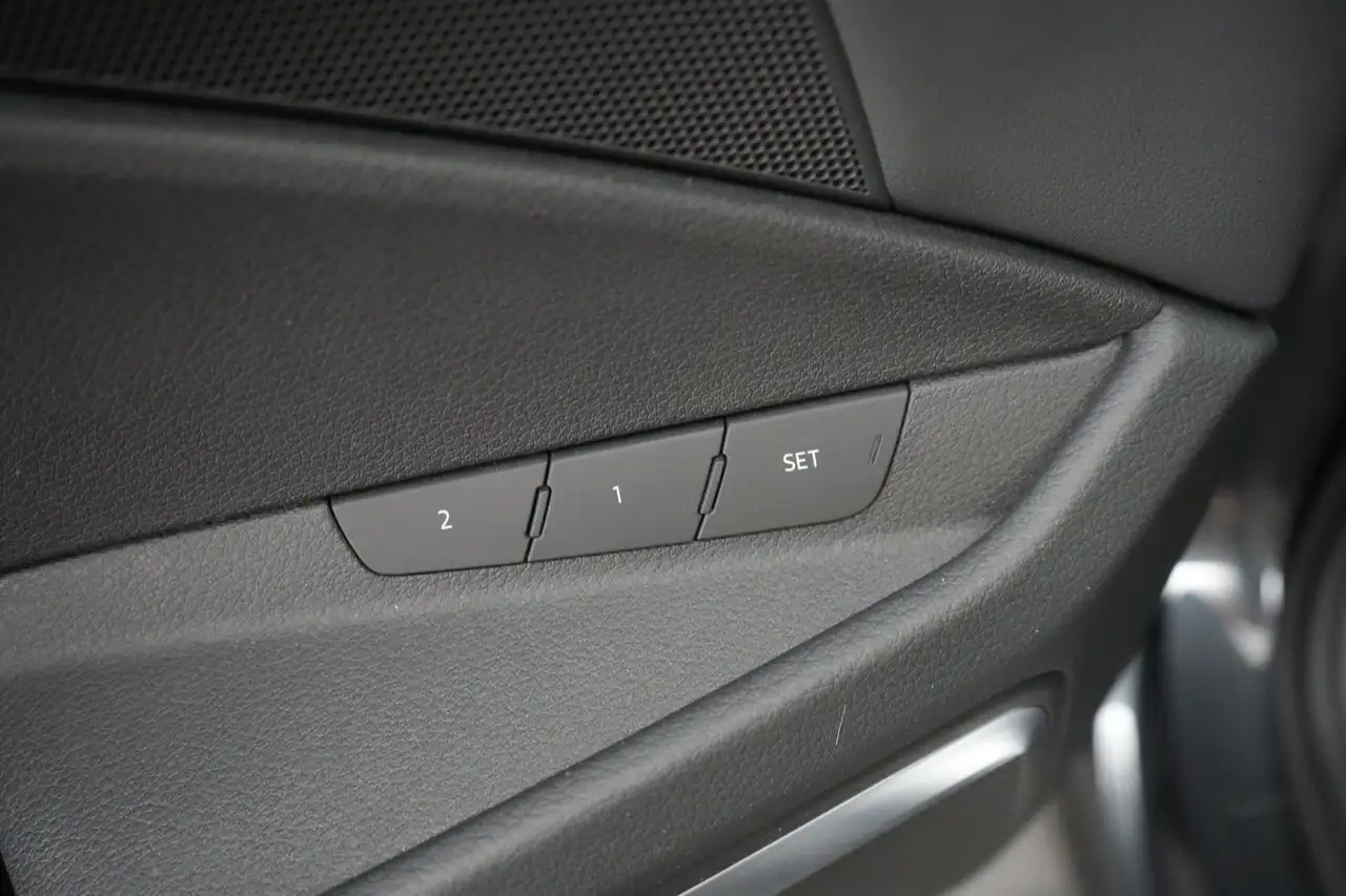 Audi e-tron 95 kWh 55 Quattro Advanced LEDER/CUIR LED GPS PDC, миниатюра 25
