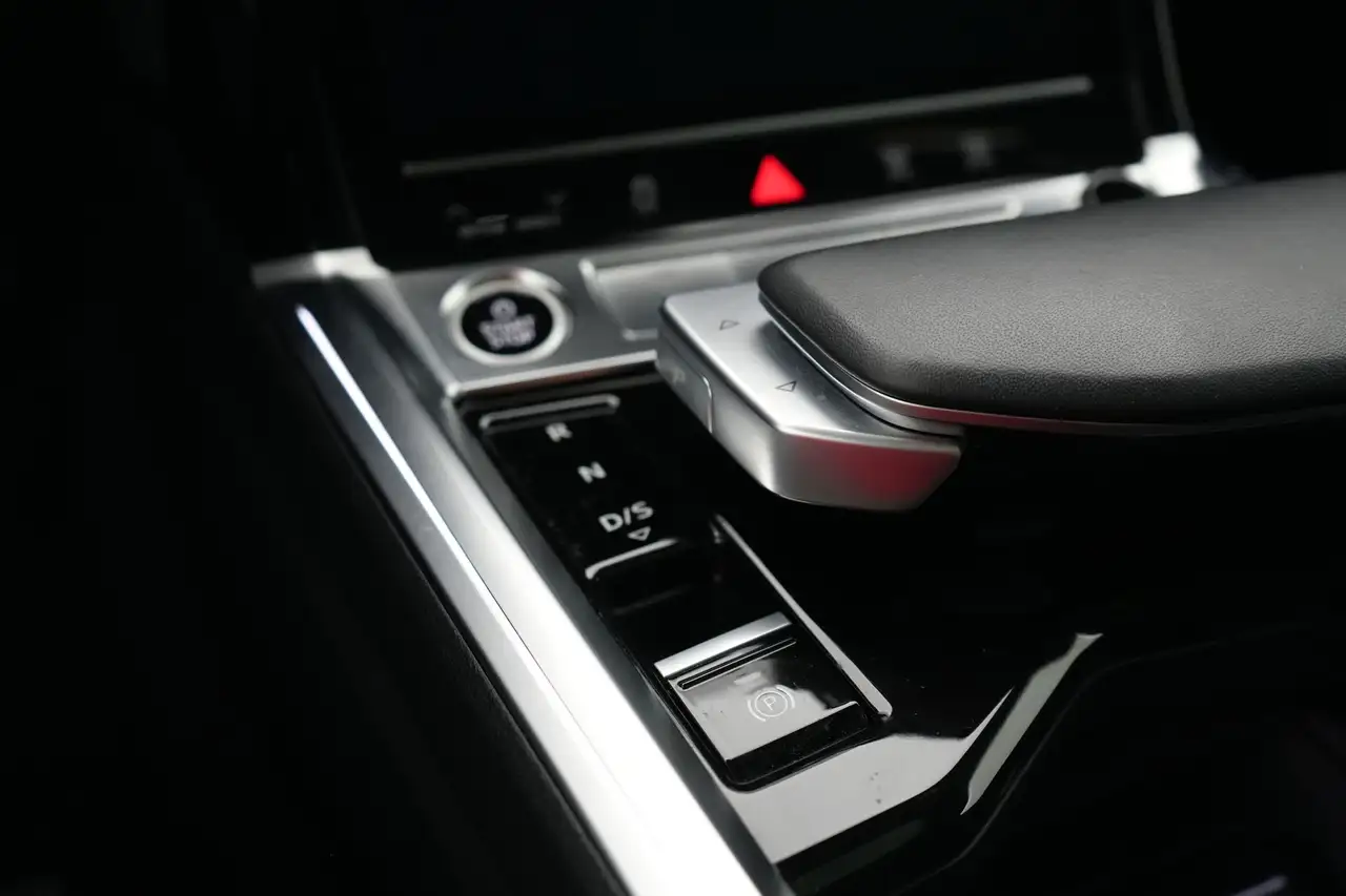 Audi e-tron 95 kWh 55 Quattro Advanced LEDER/CUIR LED GPS PDC, миниатюра 16