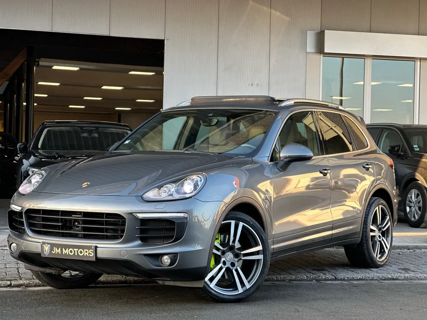 Porsche Cayenne S Hybrid • Camera • Panodak • Trekhaak • C - 1