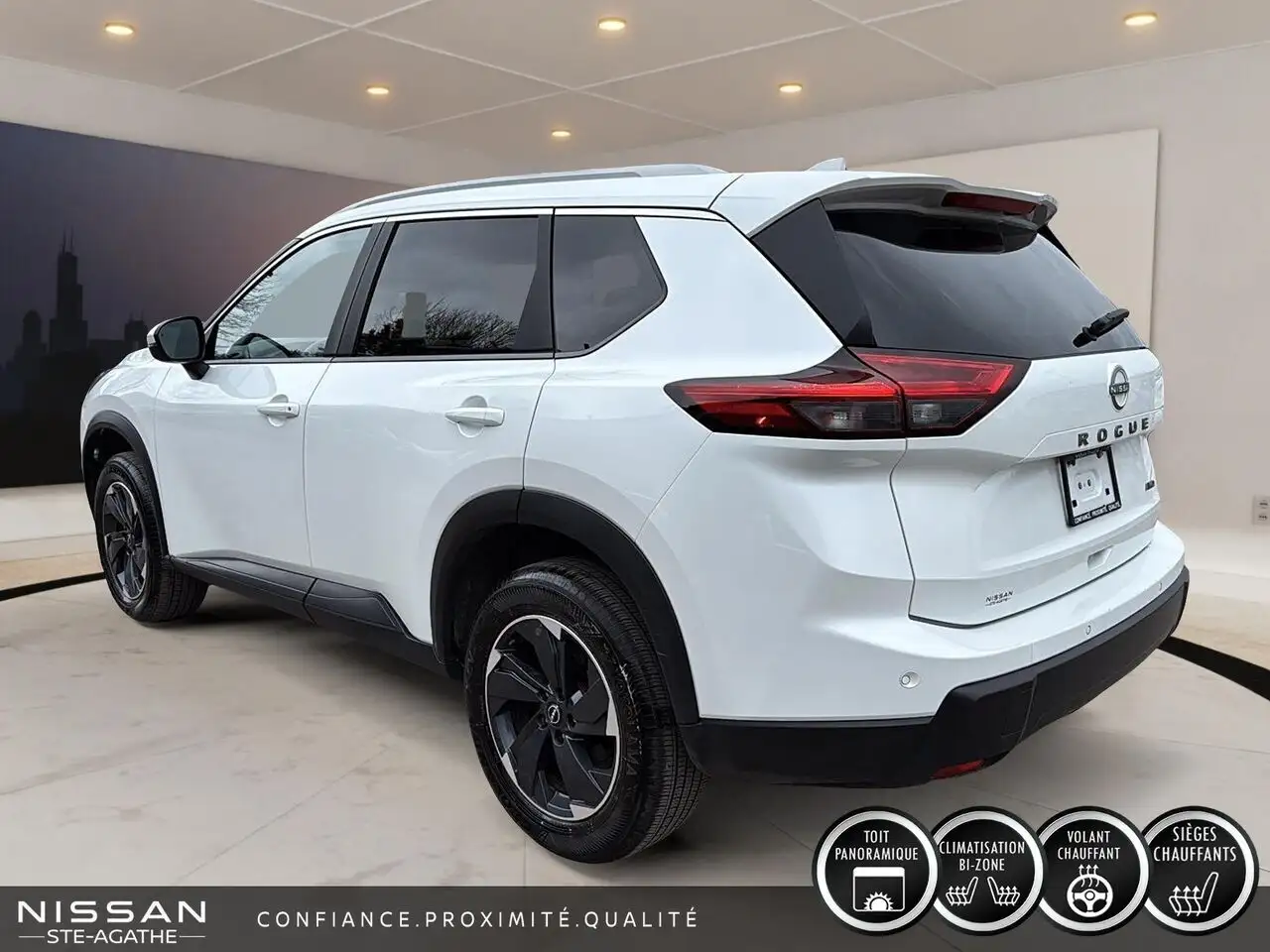 Nissan Rogue снимка Nissan Rogue