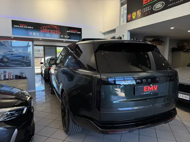 Land Rover Range Rover view 10