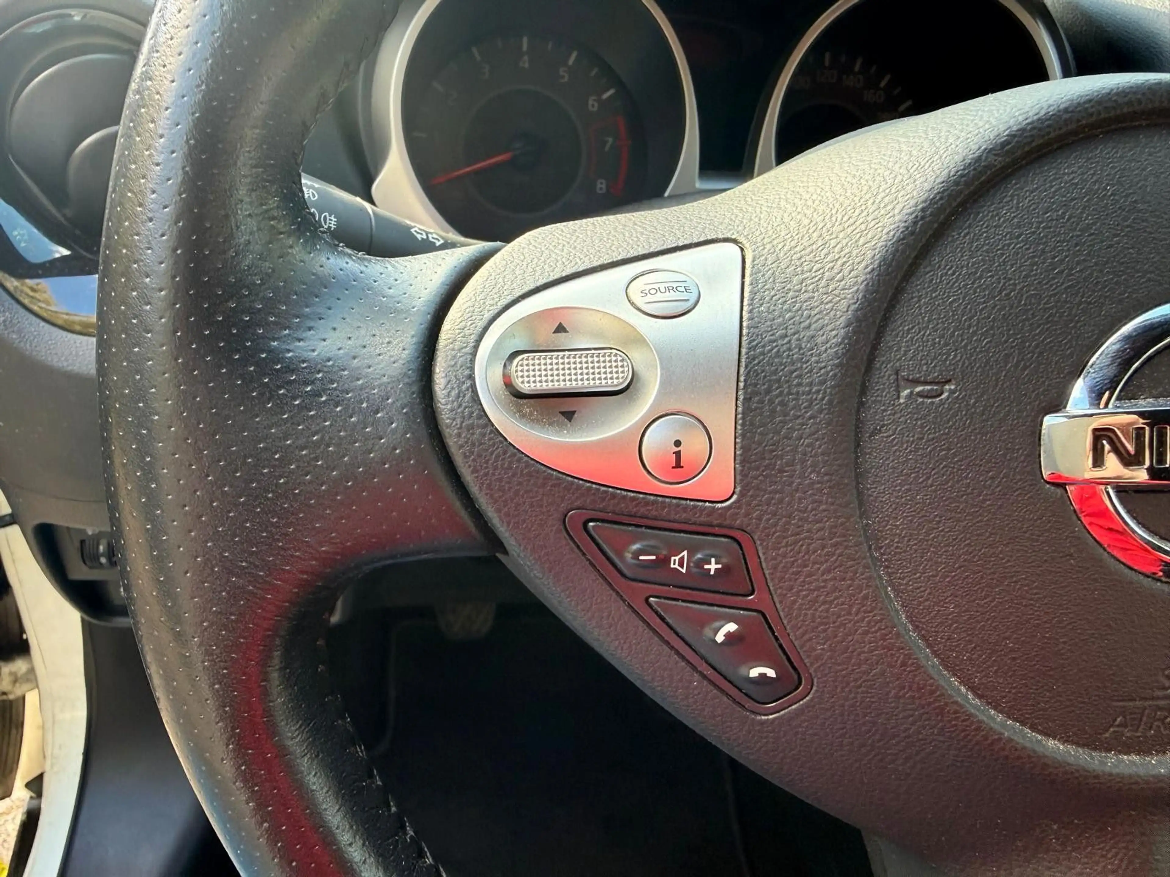 Nissan Juke 1.2 Navi R Cam — photo 12