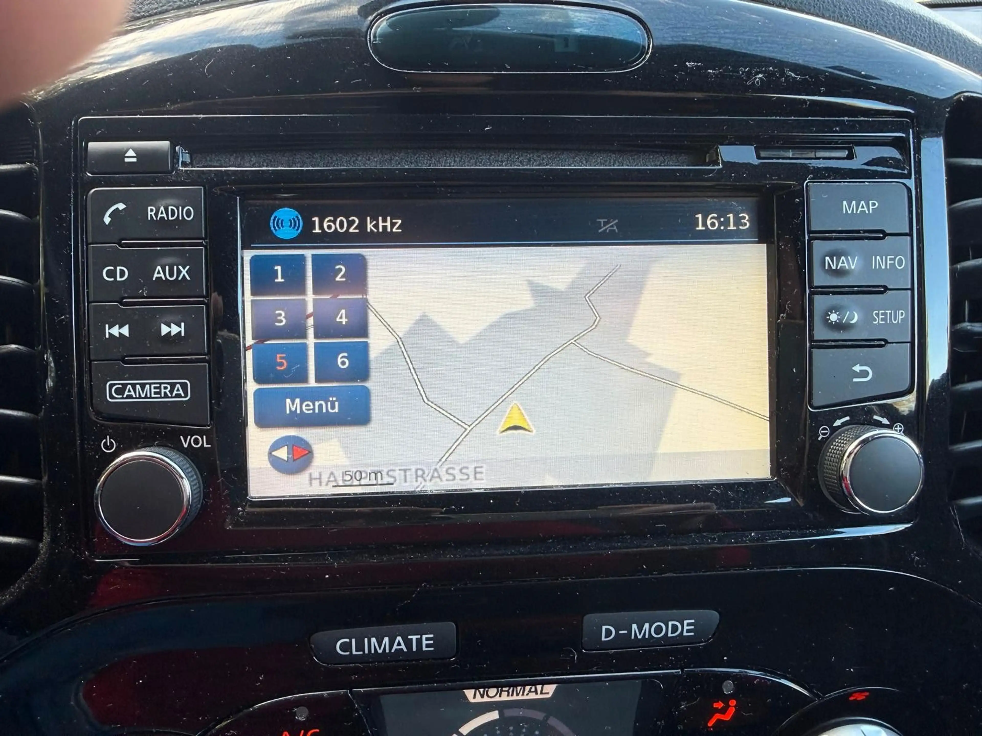 Nissan Juke 1.2 Navi R Cam — photo 14
