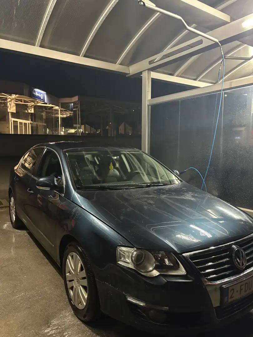 Volkswagen Passat 2.0 TDi Comfortline DSG - 1