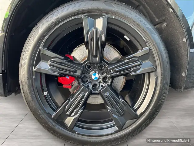 BMW X3 M view 6