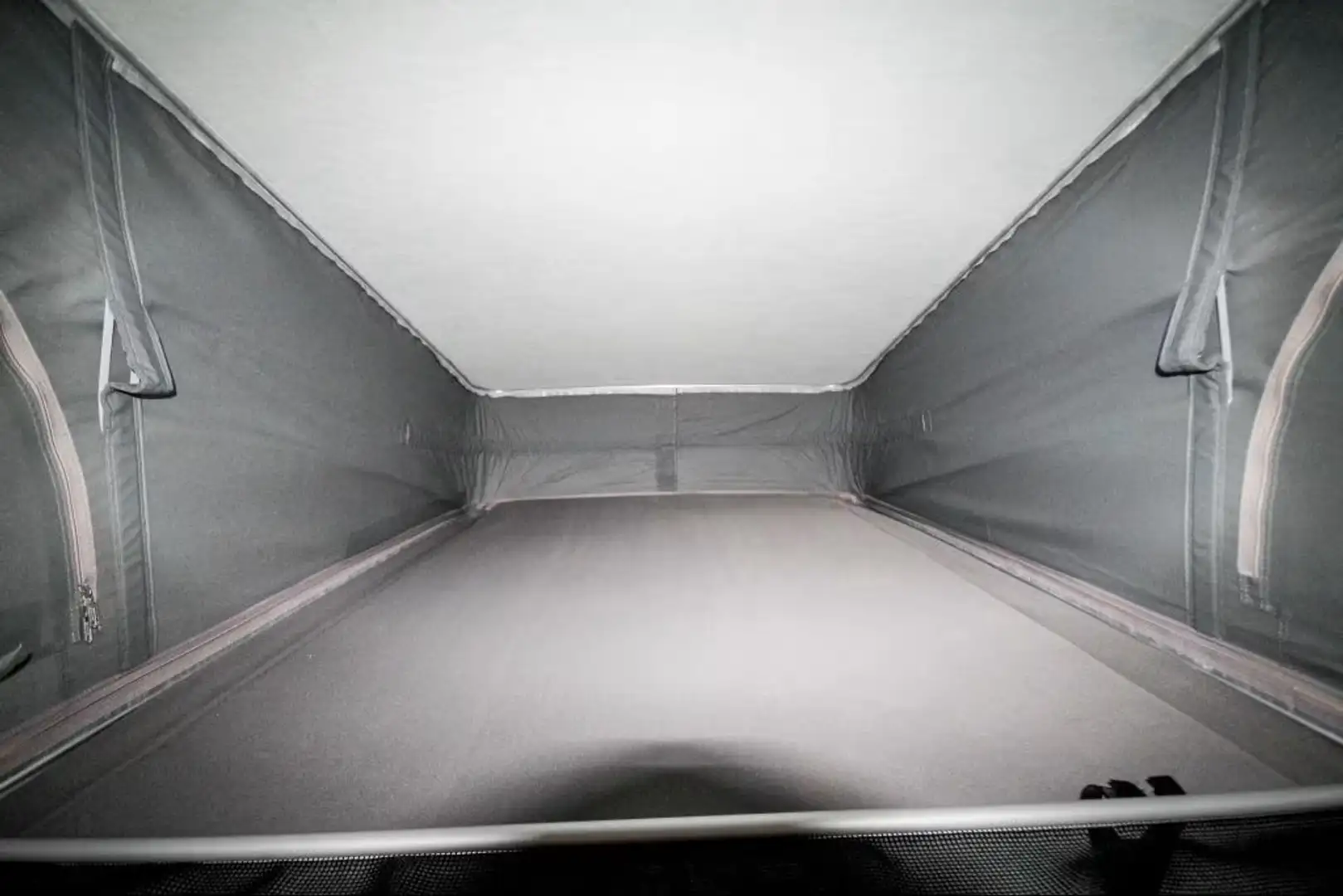 Ford Transit Custom Dethleffs Globevan camp two, 2,0l EcoBlue 96 KW Grau - 2