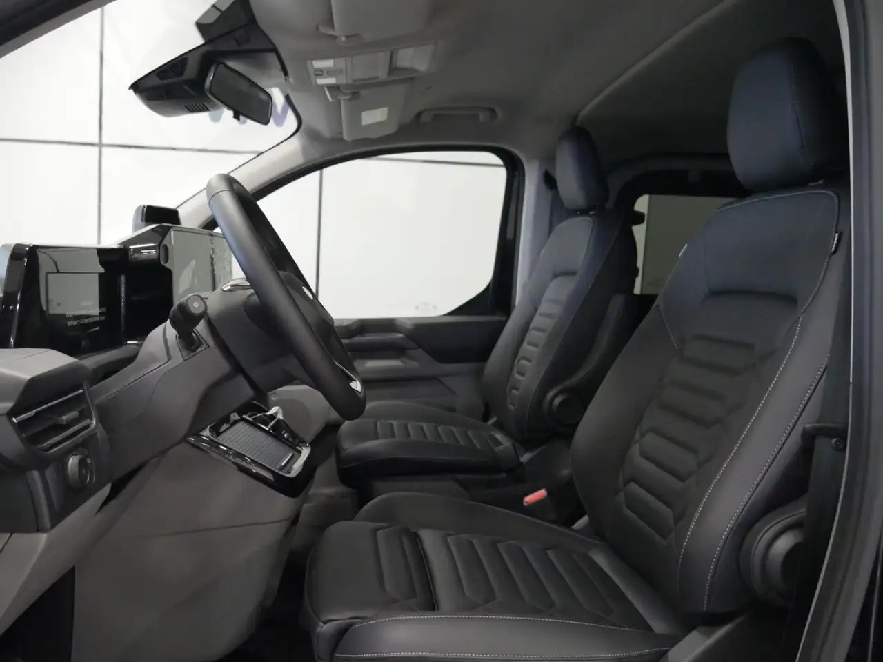 Ford Tourneo Custom 2026 — фото 7