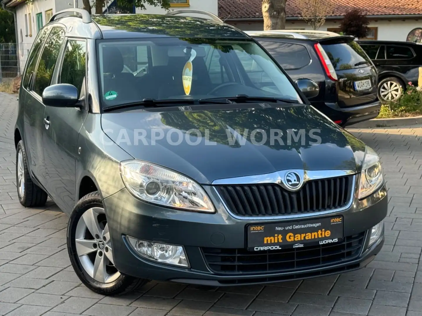 Skoda Roomster 1.2 TSI Ambition KLIMA+ALU+SHZ+TEMP+PDC Grau - 1