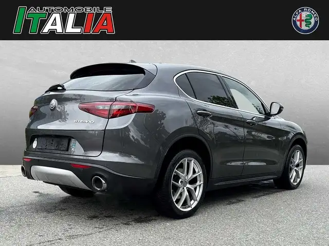 Alfa Romeo Stelvio view 2
