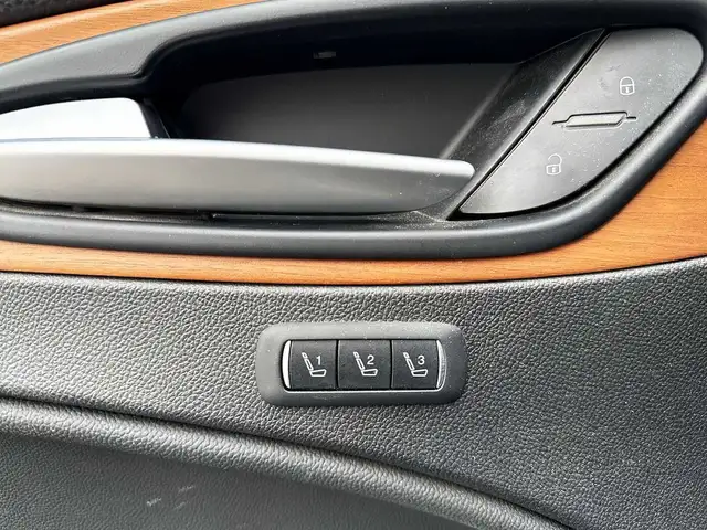 Alfa Romeo Stelvio view 14