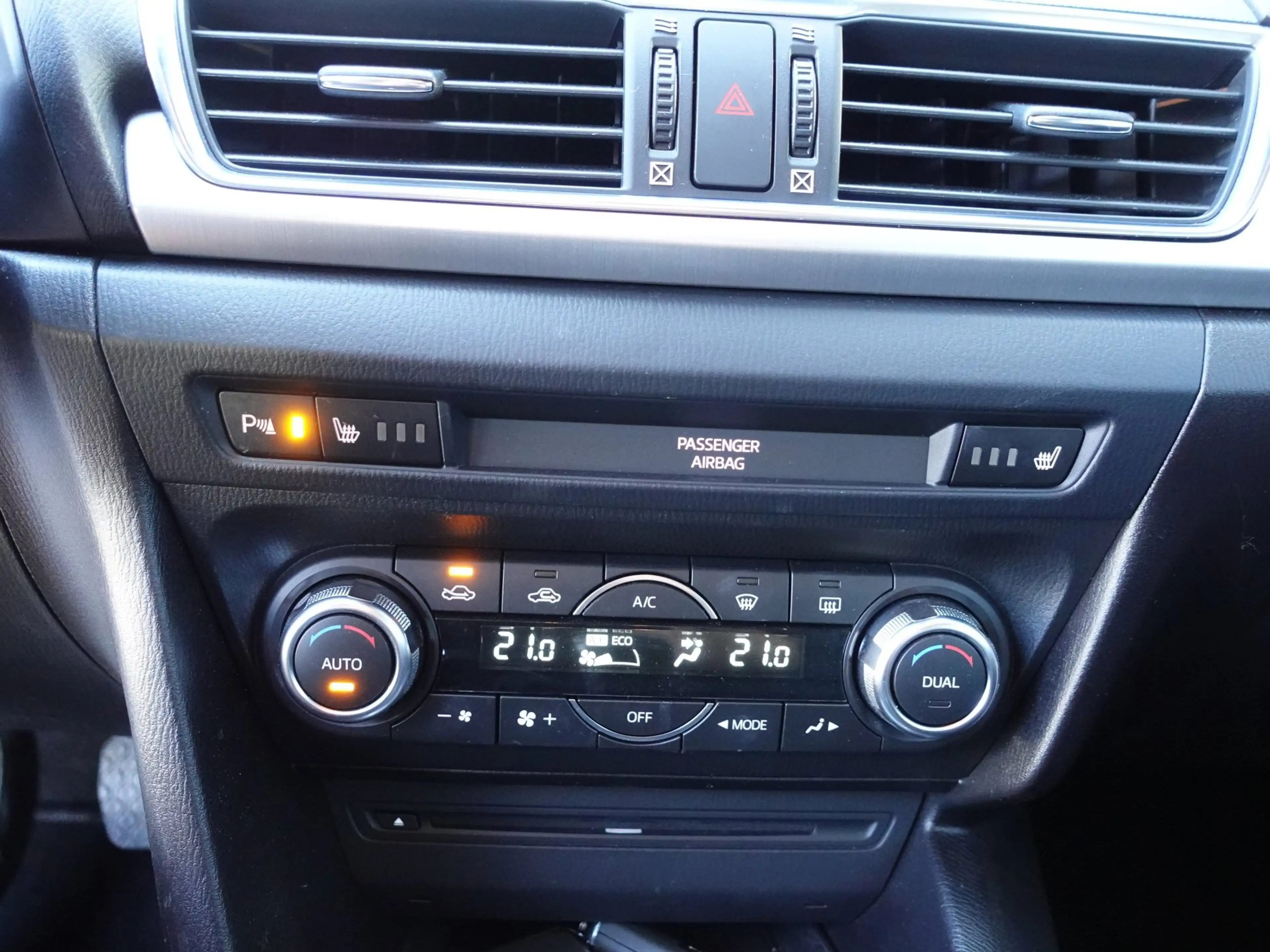 Mazda 3 2.0 GT-M (Navigatie,Camera,AdaptiveCruise,PDC,HUD, — photo 9