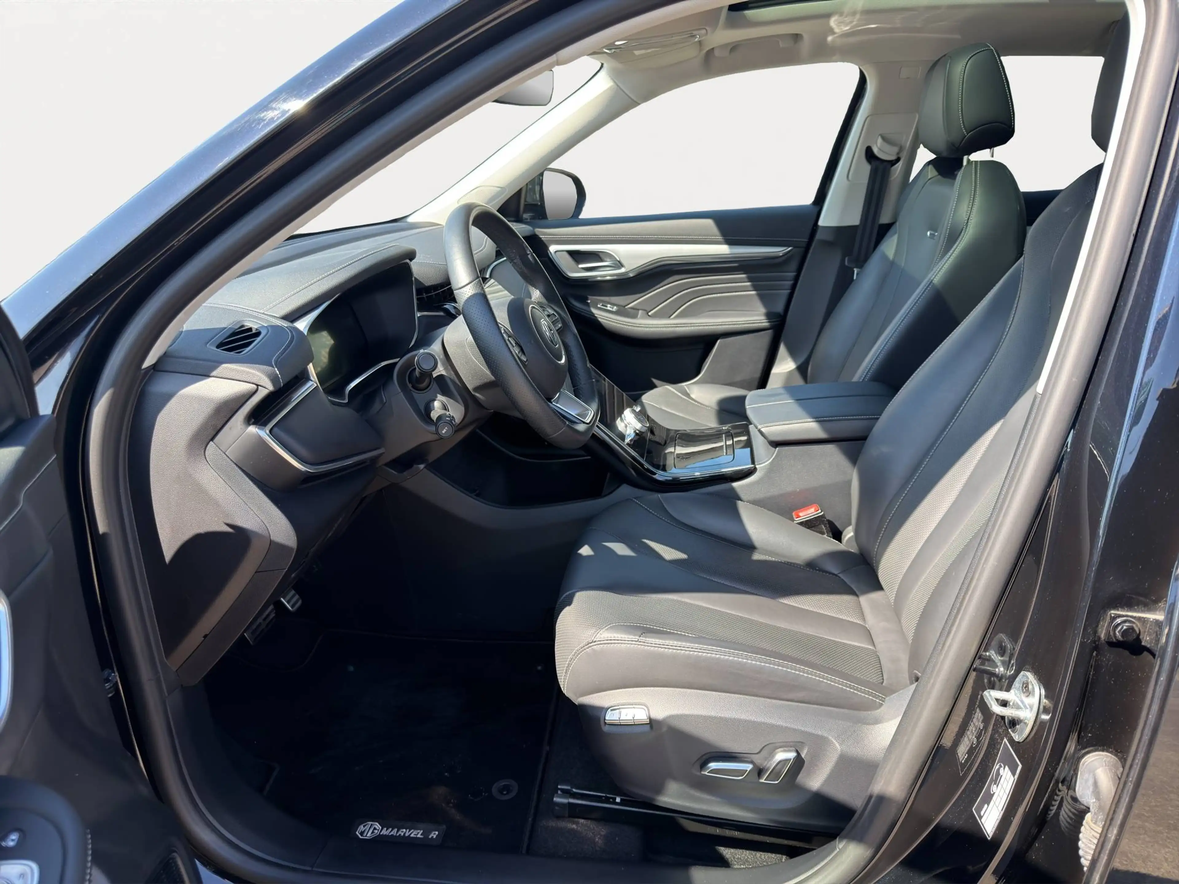 MG Marvel R e-MARVEL R 70 kWh Luxury RWD — photo 9