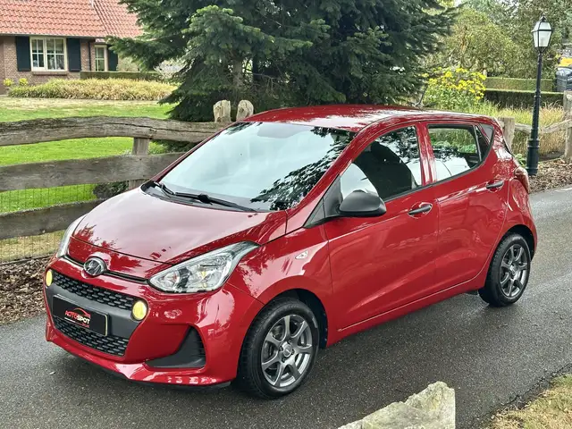 Hyundai i10 view 13