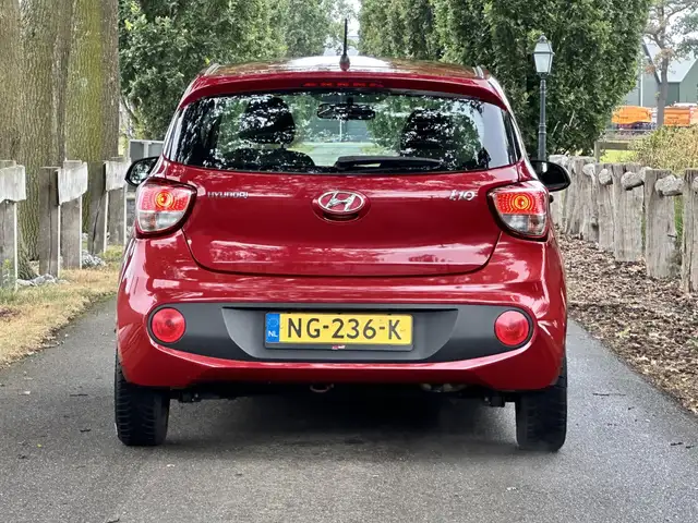 Hyundai i10 view 10