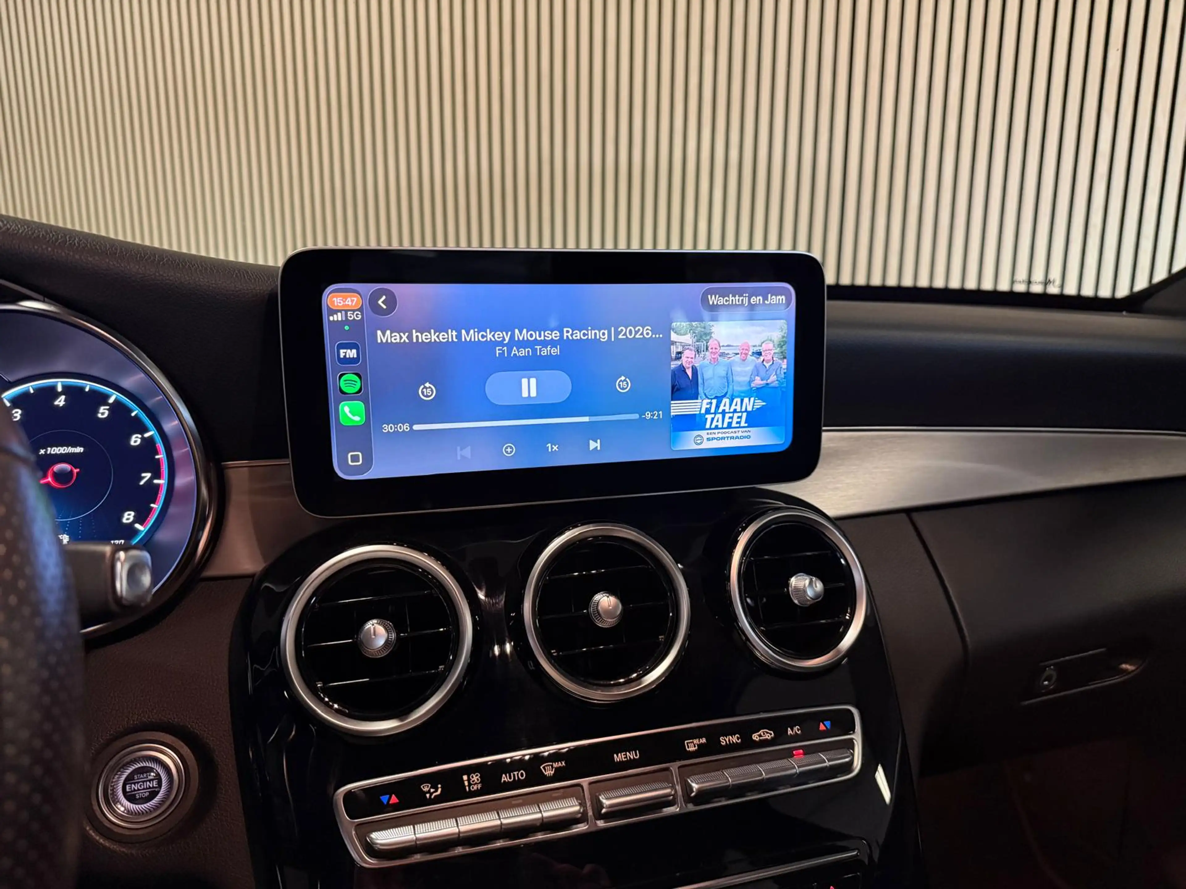 Mercedes-Benz C 180 AMG STYLING-CAMERA-DIGI DASH-APPLE CARPLAY-DODEHOE — photo 27