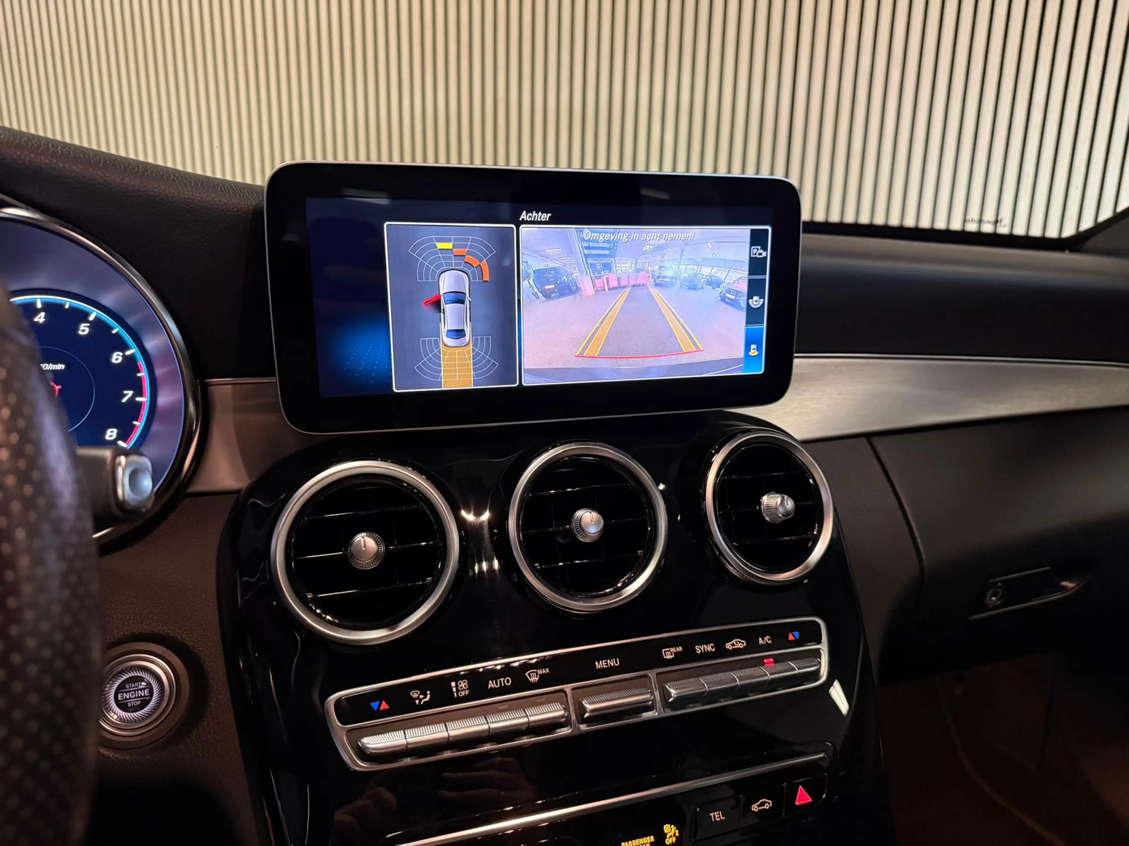 Mercedes-Benz C 180 AMG STYLING-CAMERA-DIGI DASH-APPLE CARPLAY-DODEHOE — photo 24
