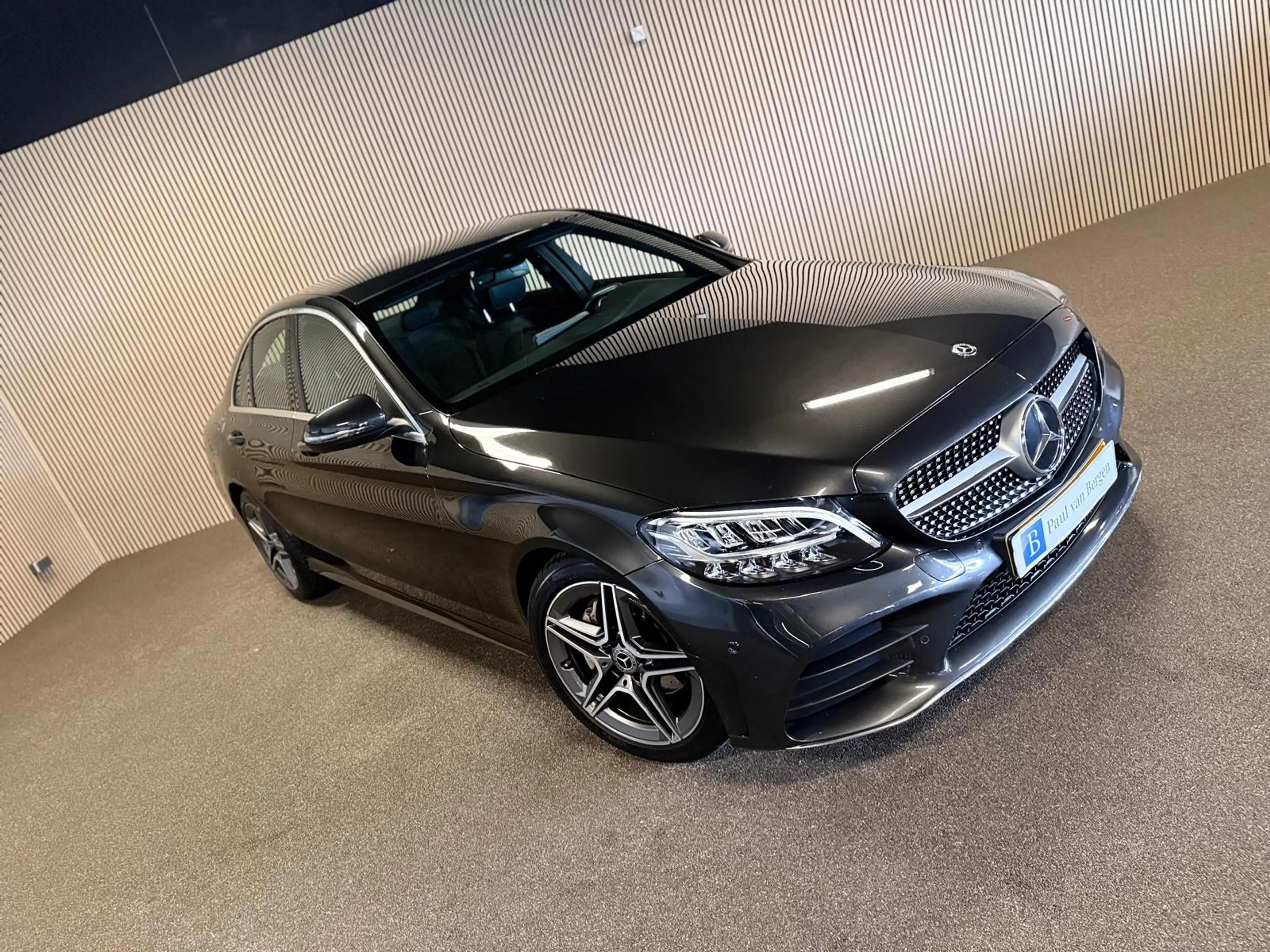 Mercedes-Benz C 180 AMG STYLING-CAMERA-DIGI DASH-APPLE CARPLAY-DODEHOE — photo 2