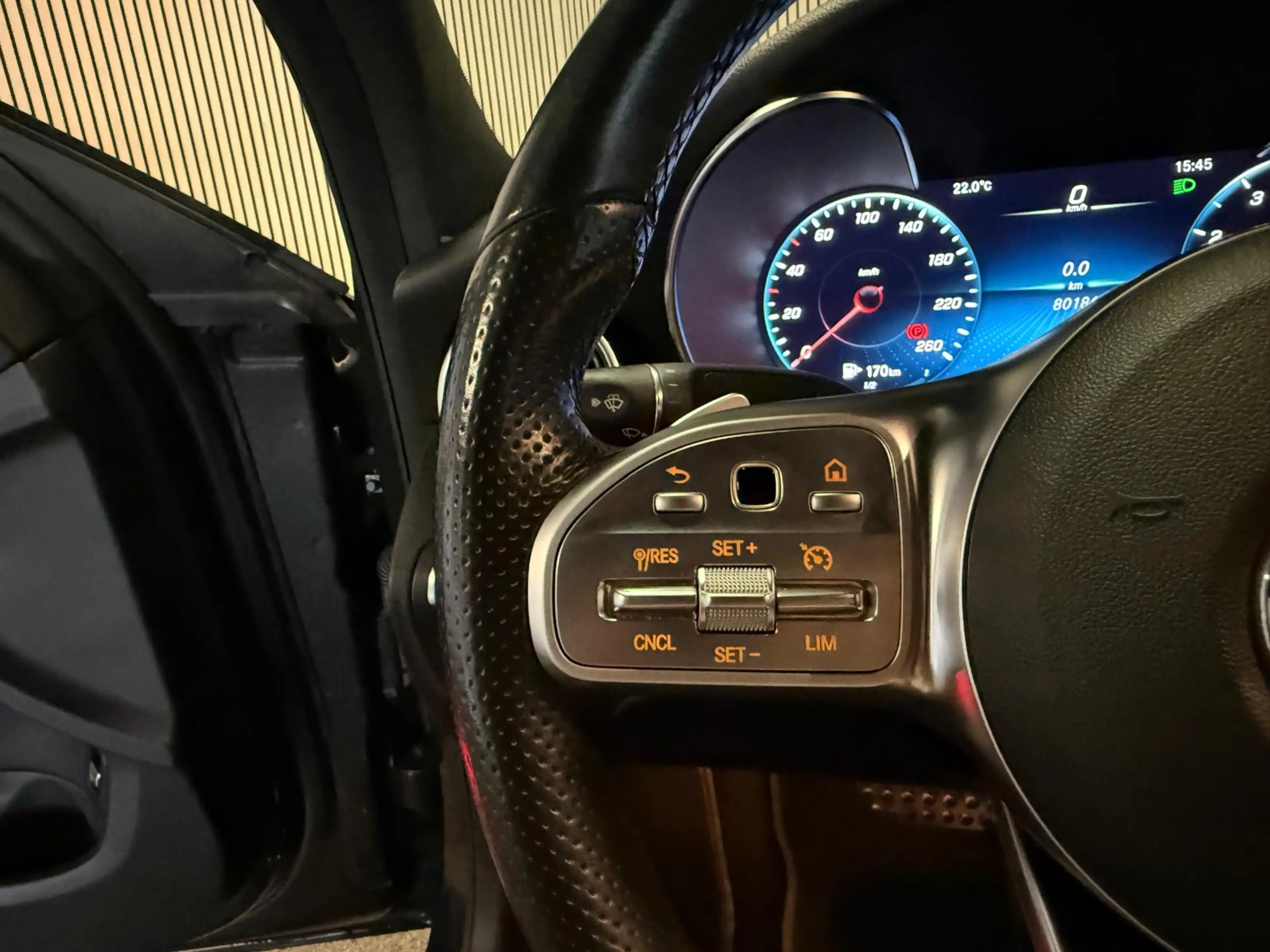Mercedes-Benz C 180 AMG STYLING-CAMERA-DIGI DASH-APPLE CARPLAY-DODEHOE — photo 15