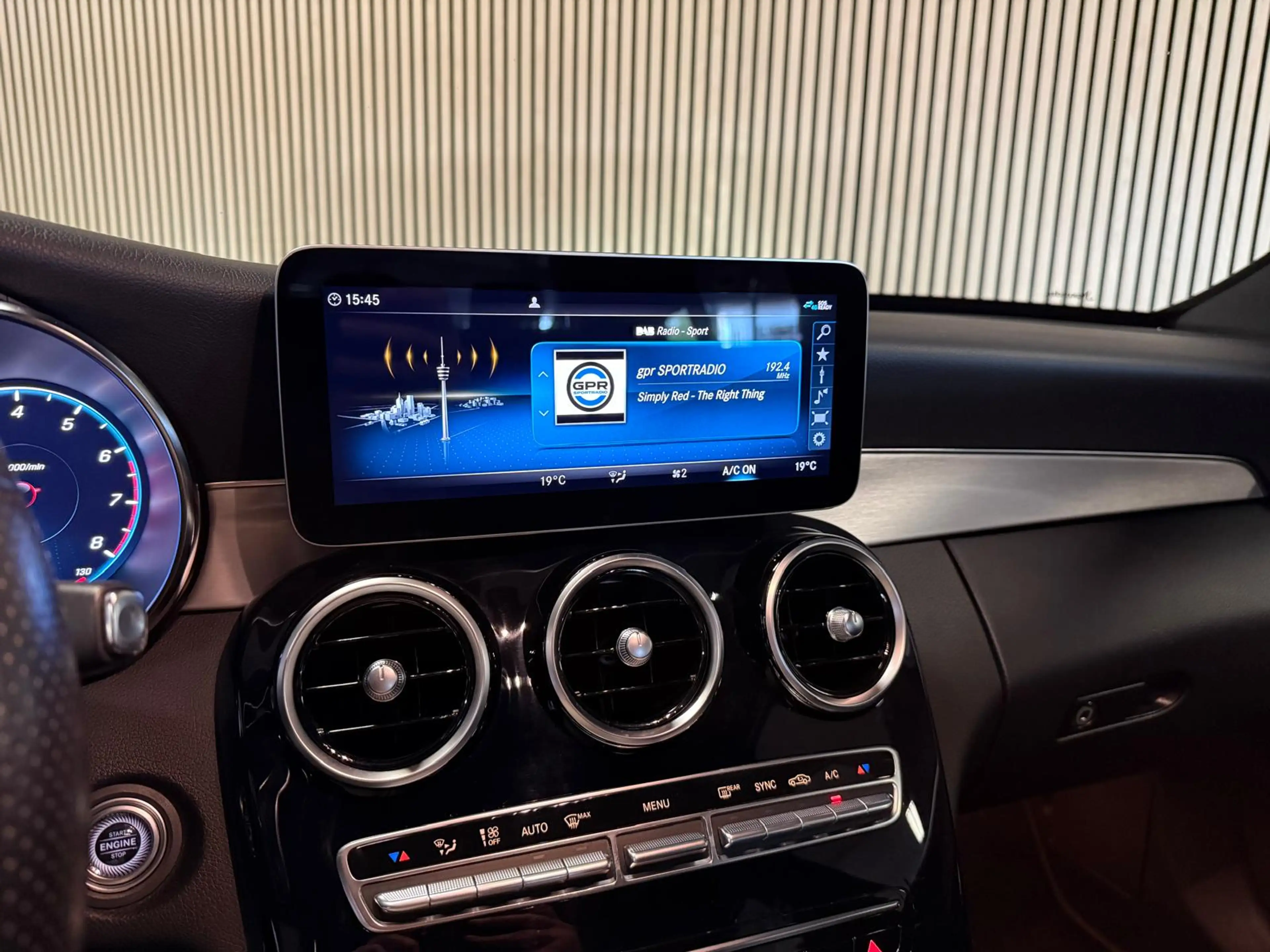 Mercedes-Benz C 180 AMG STYLING-CAMERA-DIGI DASH-APPLE CARPLAY-DODEHOE — photo 20