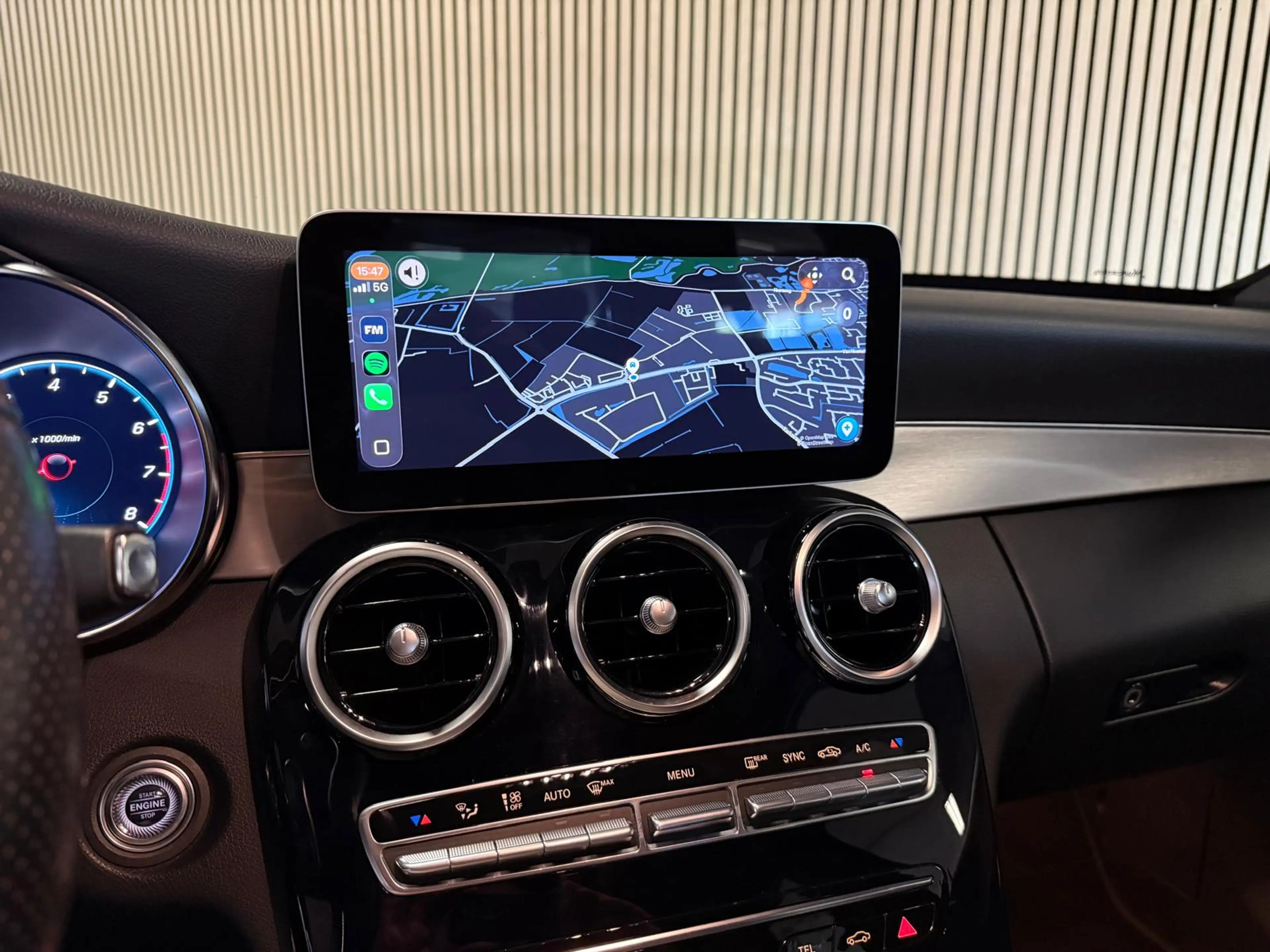 Mercedes-Benz C 180 AMG STYLING-CAMERA-DIGI DASH-APPLE CARPLAY-DODEHOE — photo 26