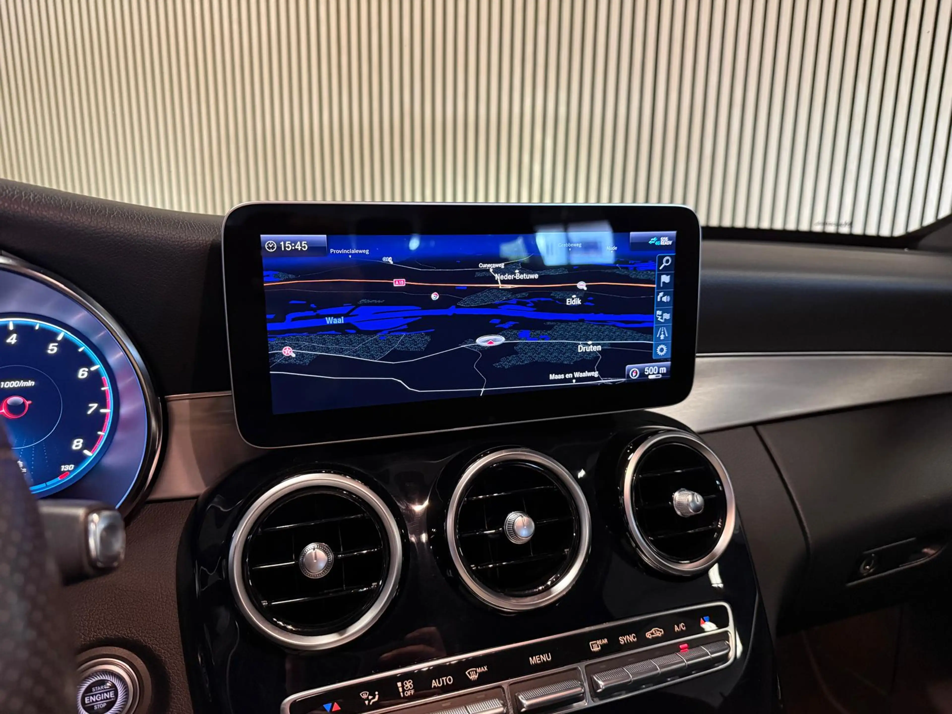 Mercedes-Benz C 180 AMG STYLING-CAMERA-DIGI DASH-APPLE CARPLAY-DODEHOE — photo 19