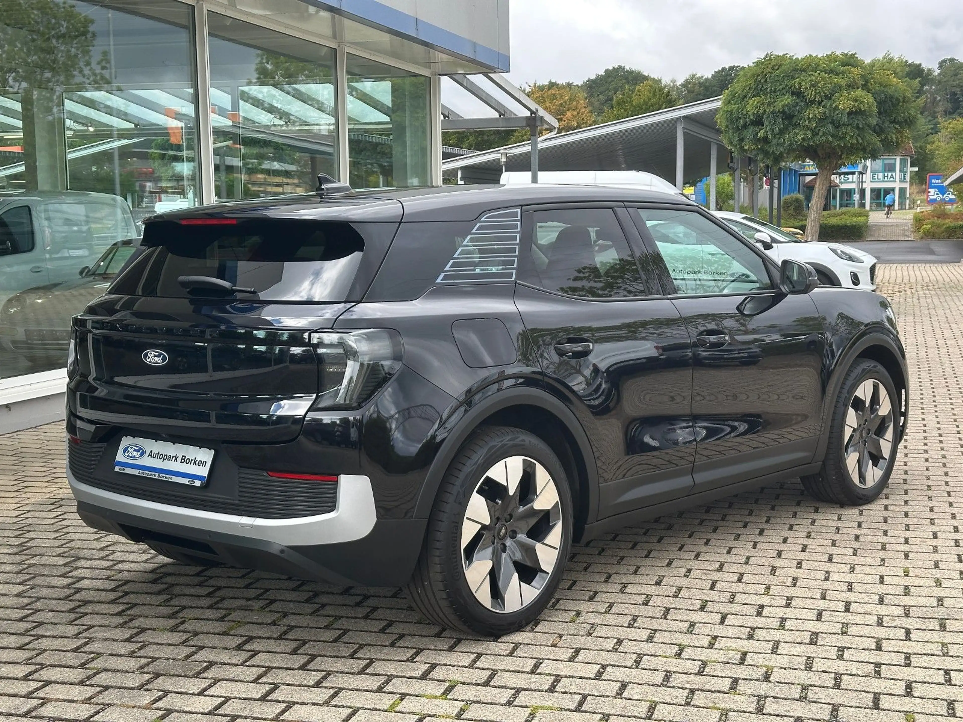 Ford Explorer Premium RWD SHZ KAMERA — photo 4