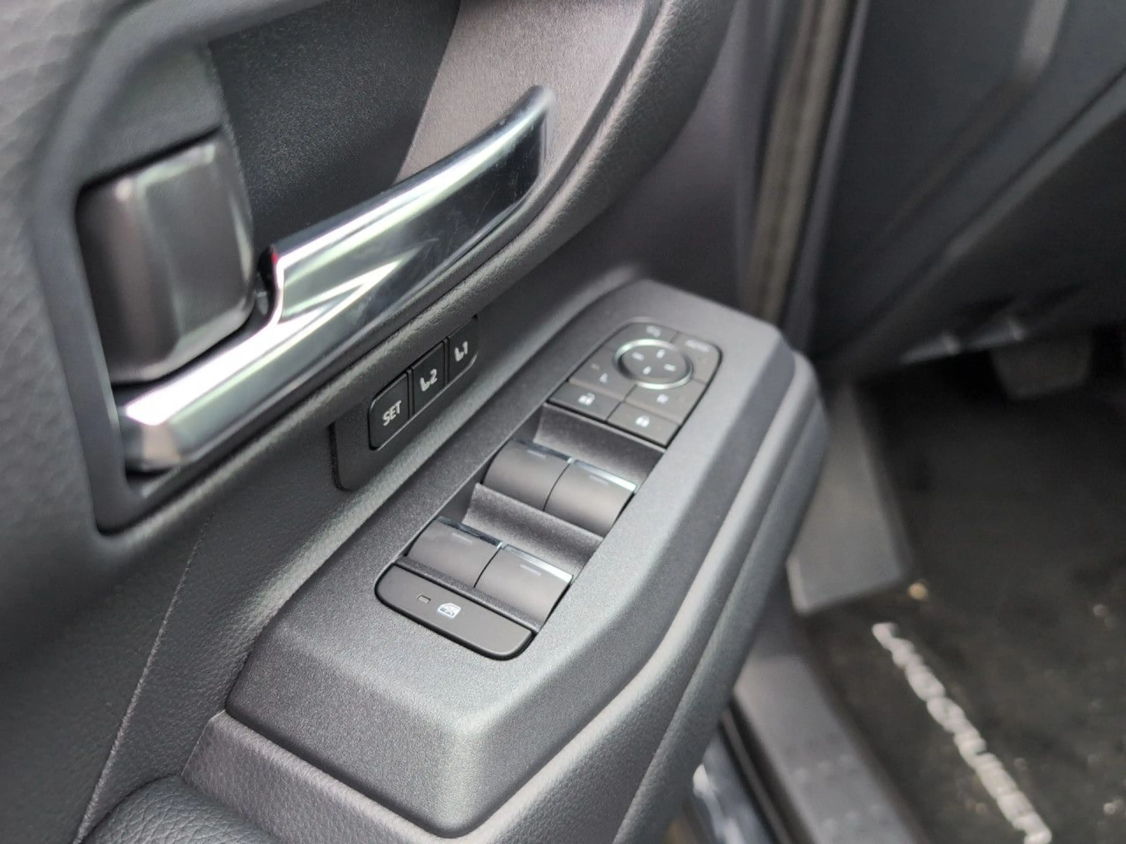 Toyota Land Cruiser Lounge 2,8L Autom. "Panoramadach" LED — photo 10