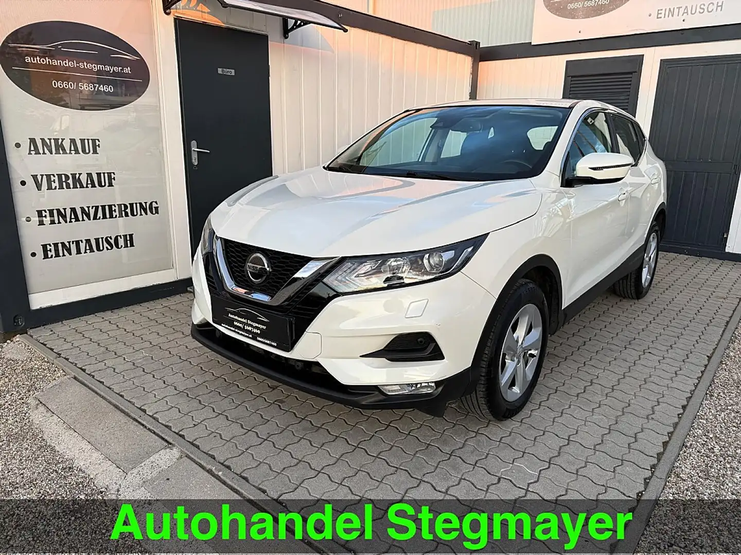 Nissan Qashqai 1,3 DIG-T Acenta Weiß - 1