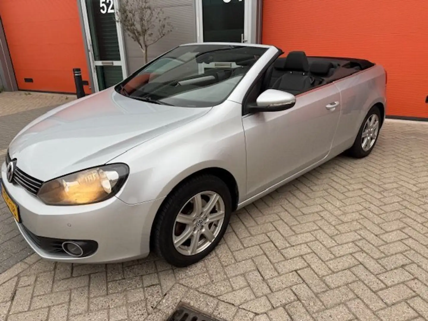 Volkswagen Golf Cabriolet 1.2 TSI BlueMotion Gri - 1