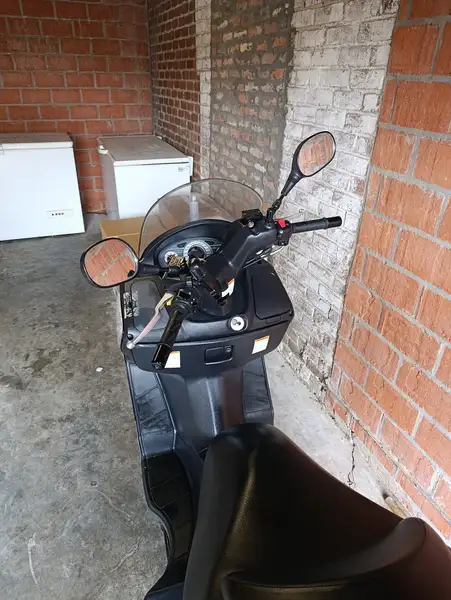 Suzuki Burgman 125 - foto 2