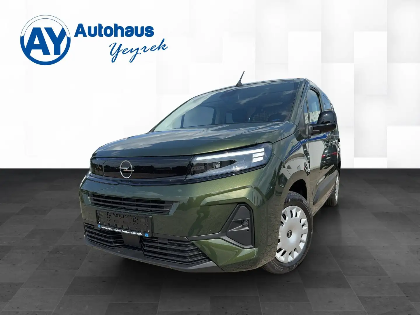 Opel Combo Life 1.5 D Faceliftt/Ultimate*ABVERKAUF* Grün - 1
