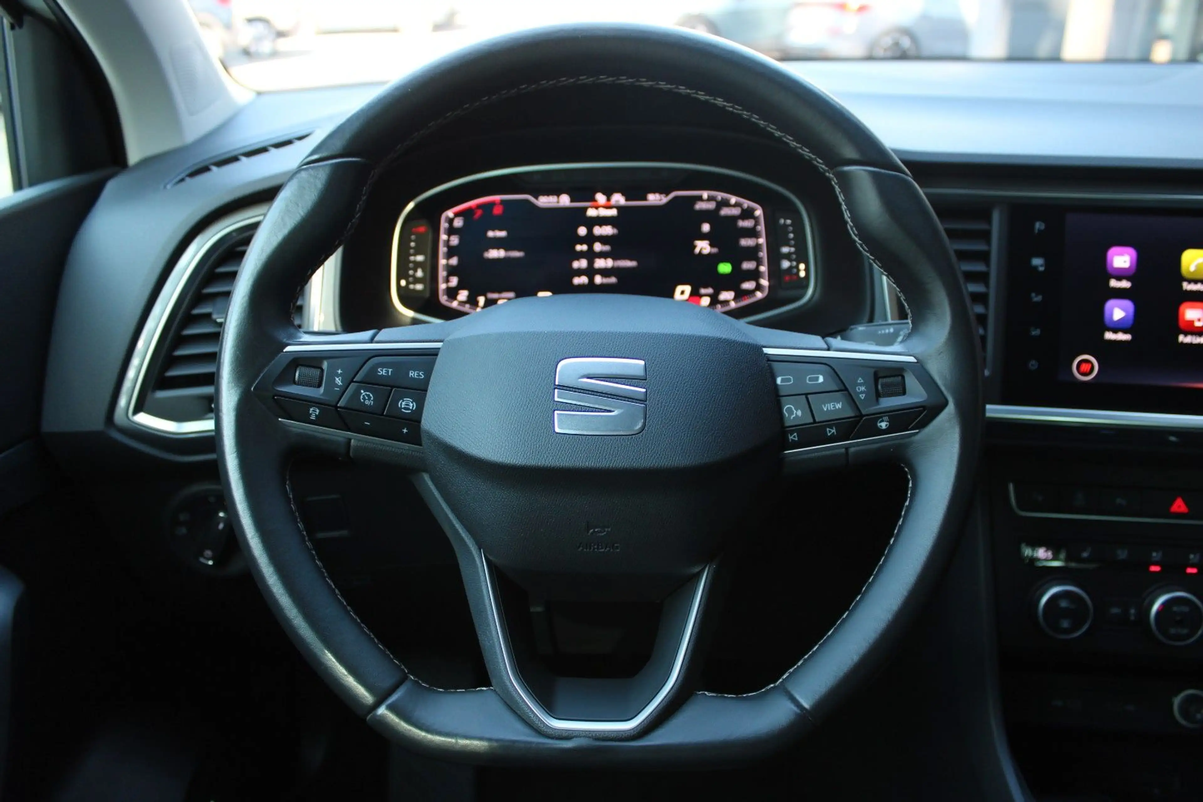 SEAT Ateca Style 1.5 TSI DSG +ACC+BEATS+SHZ+RFK+KESSY — photo 8