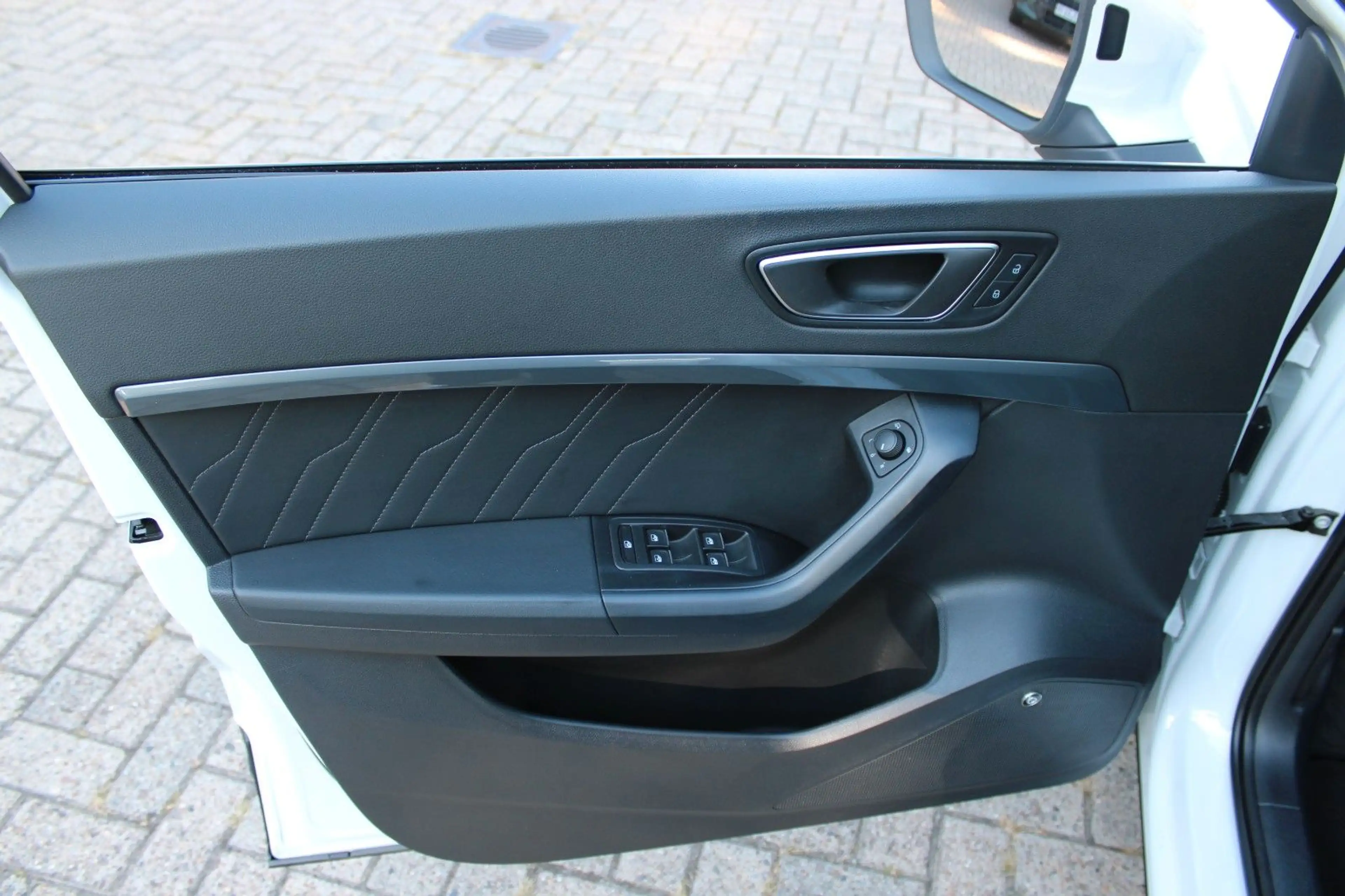 SEAT Ateca Style 1.5 TSI DSG +ACC+BEATS+SHZ+RFK+KESSY — photo 6