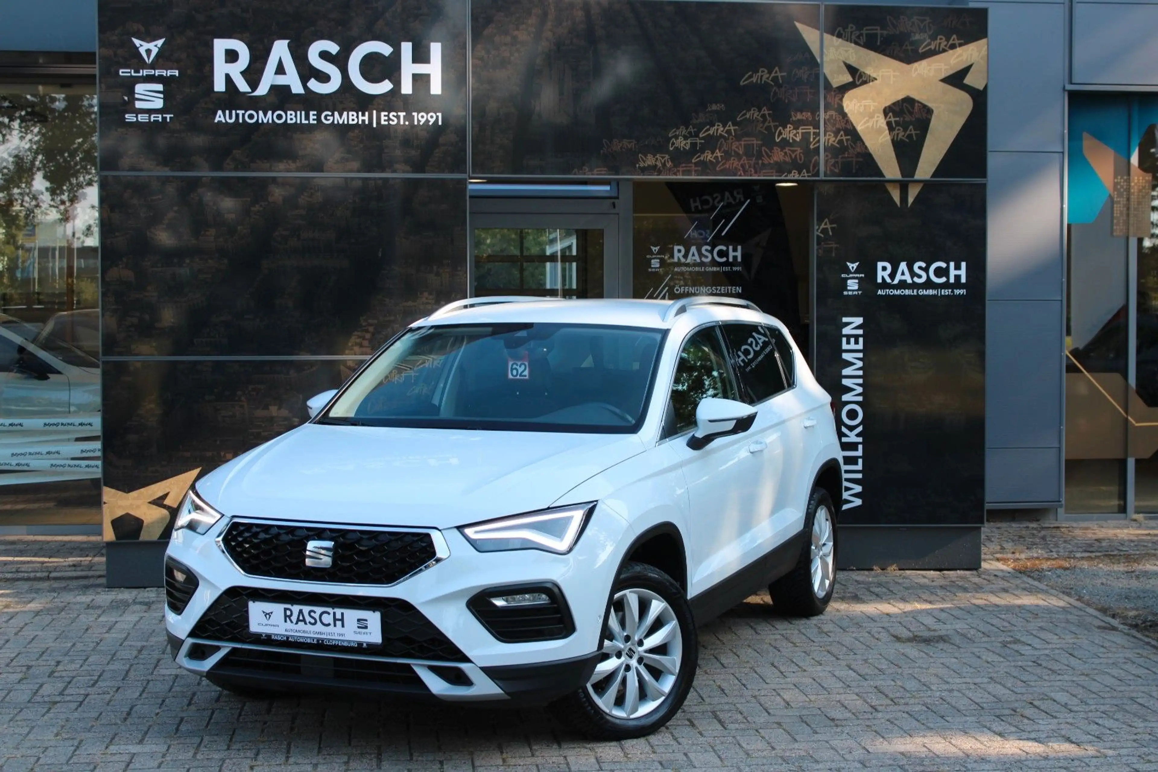 SEAT Ateca Style 1.5 TSI DSG +ACC+BEATS+SHZ+RFK+KESSY