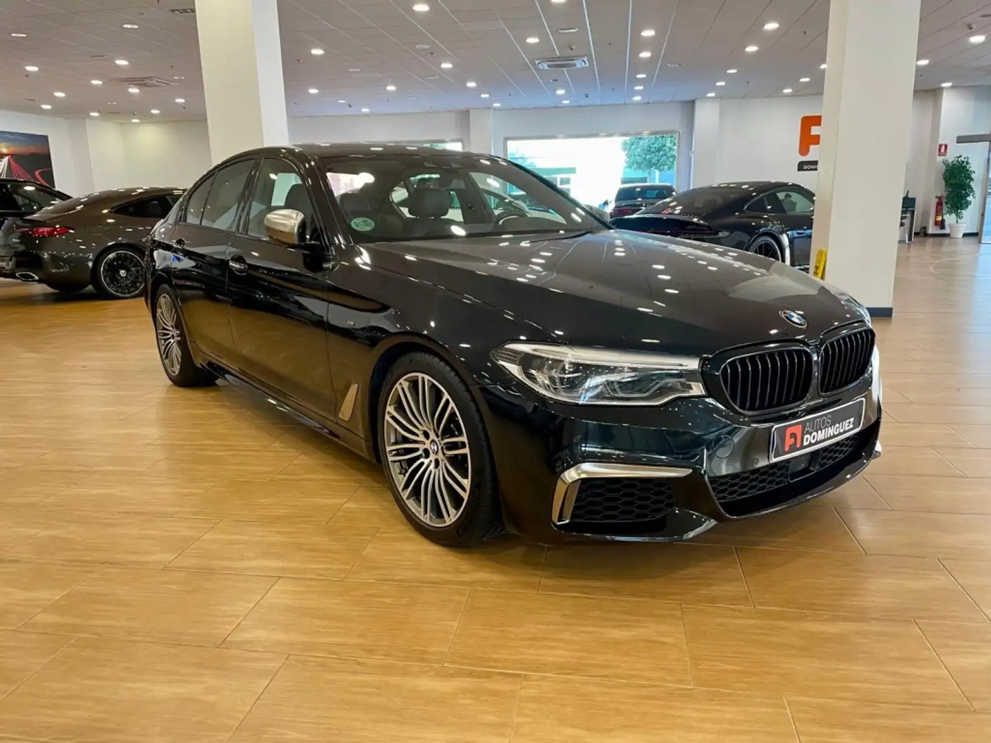 BMW 550 550iA xDrive Negro - 2