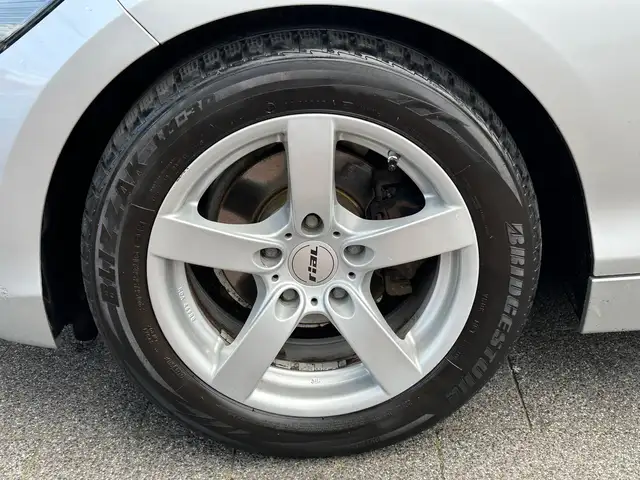 BMW 1 Series view 7