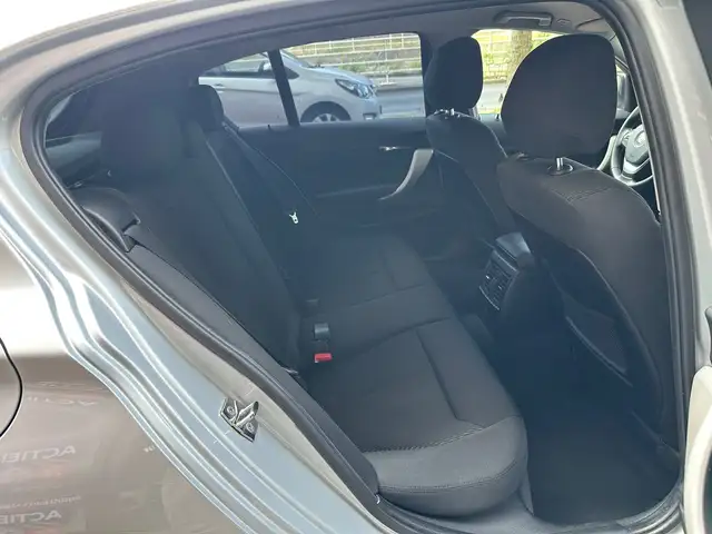 BMW 1 Series view 11