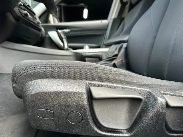BMW 1 Series view 20