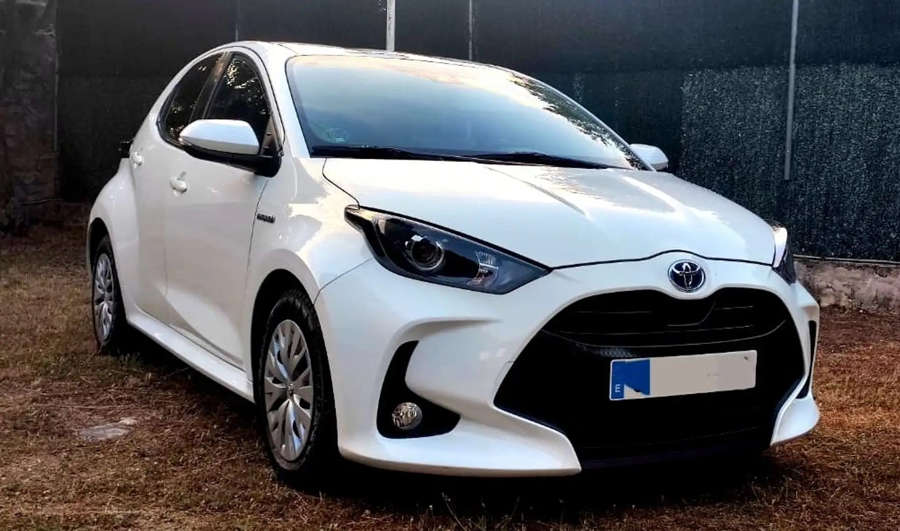 Toyota Yaris 120H 1.5 Active Tech - 1