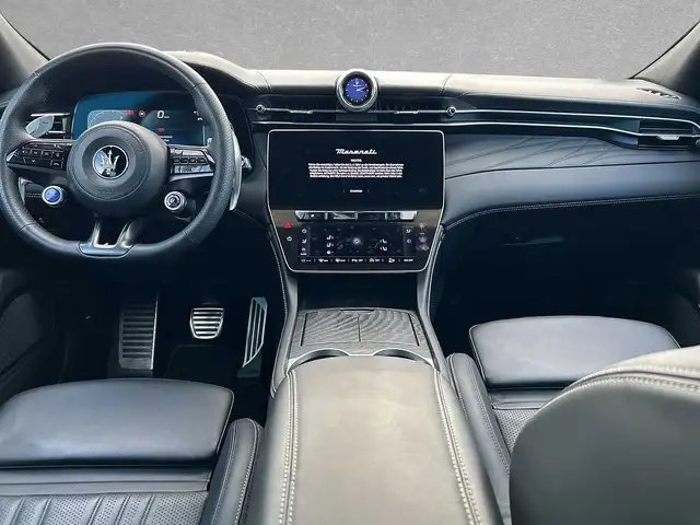 Maserati Grecale view 4