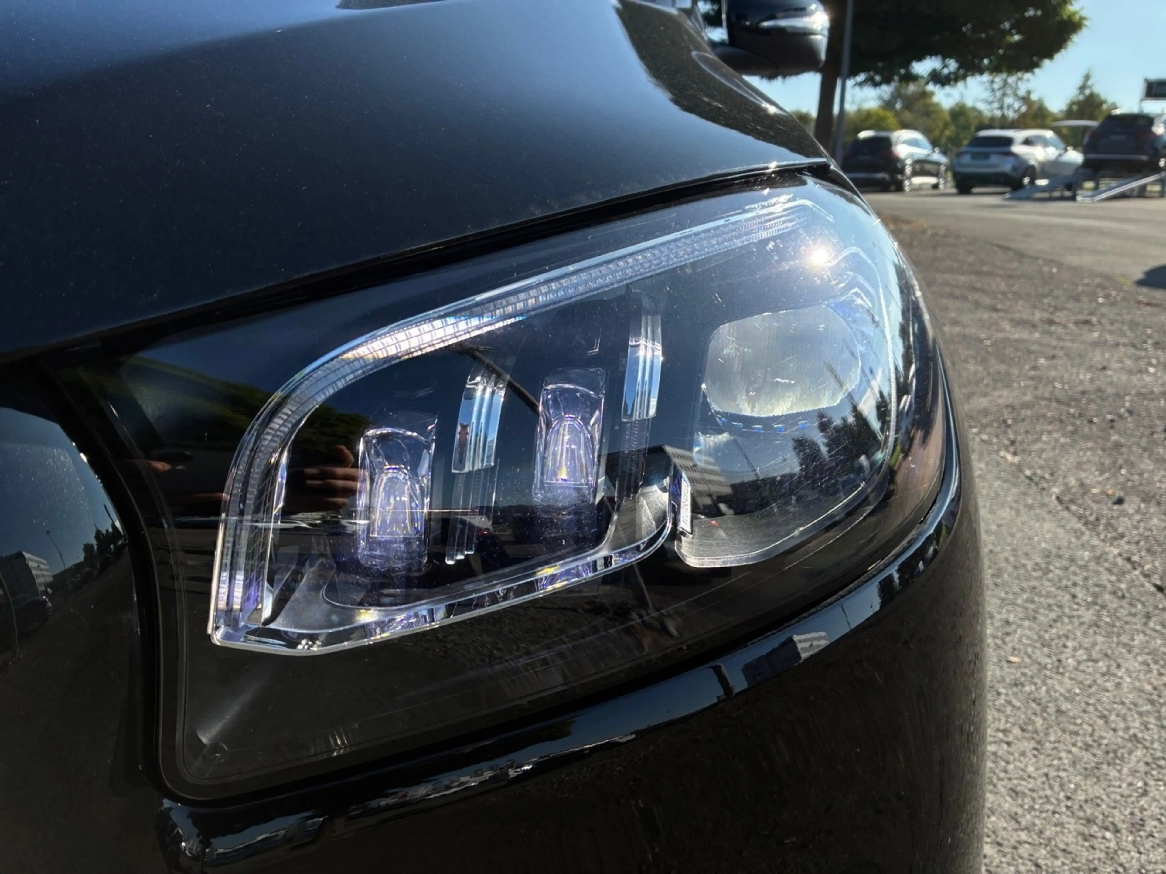 Mercedes-Benz GLS 450 d 4MATIC AMG Night*AHK*StandHz*Pano*HUD* — photo 4