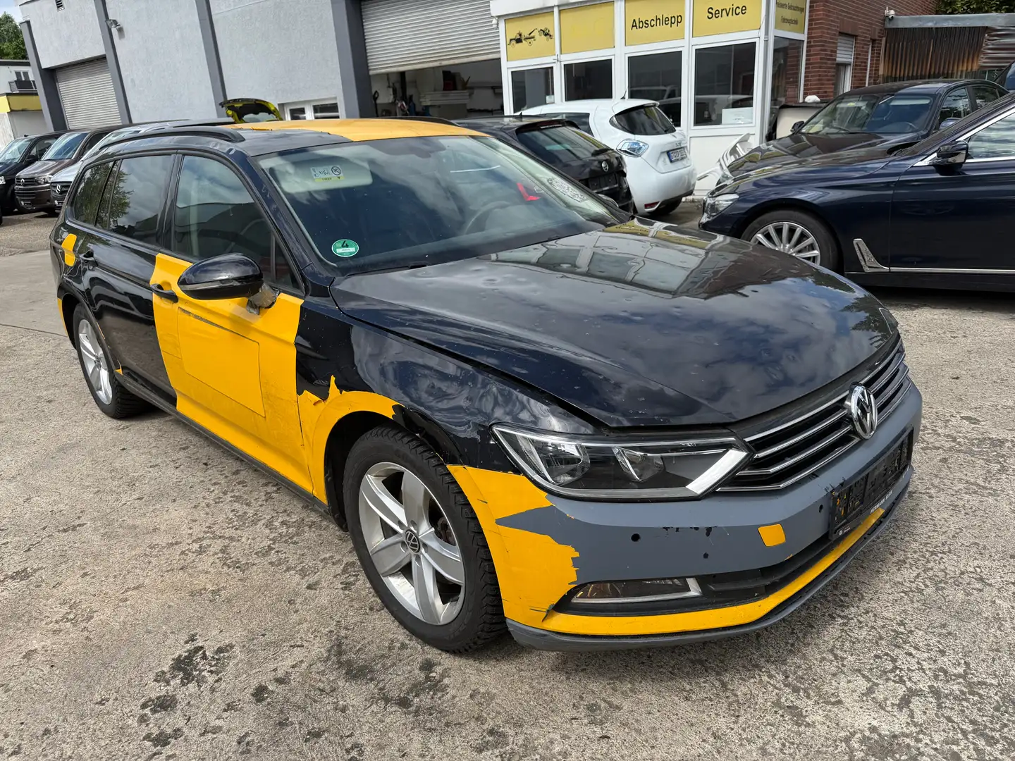 Volkswagen Passat Variant Trendline BMT/Start-Stopp Schwarz - 1