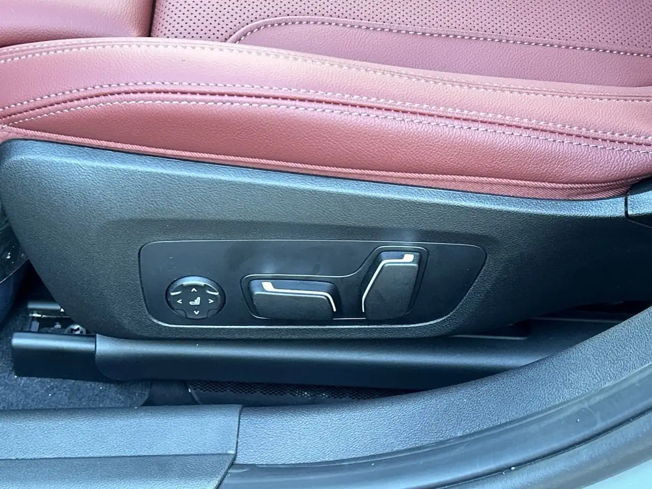 BMW 3 Series снимка BMW 3 Series