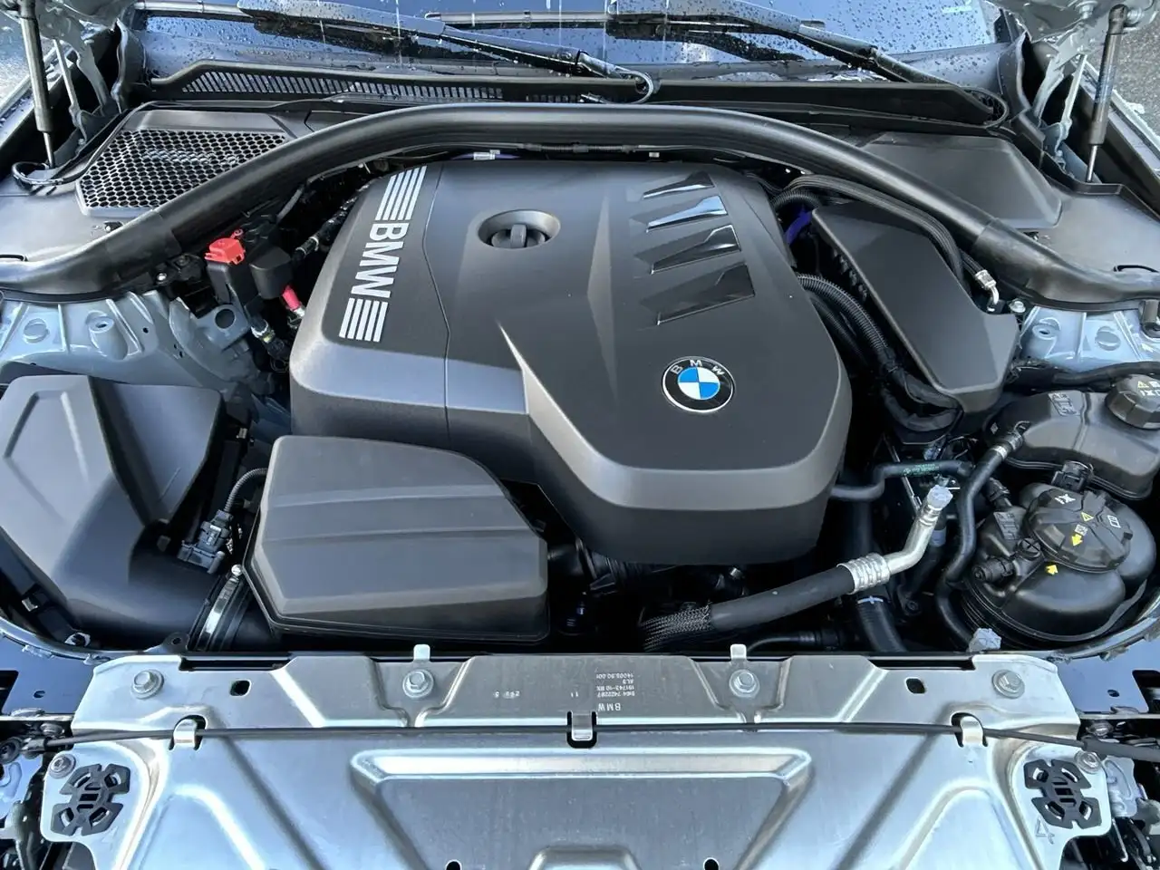 BMW 3 Series снимка BMW 3 Series